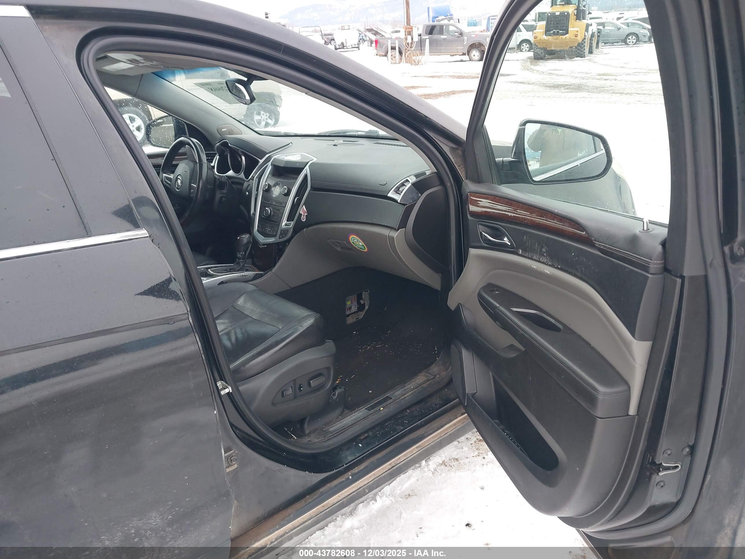 CADILLAC SRX image 5