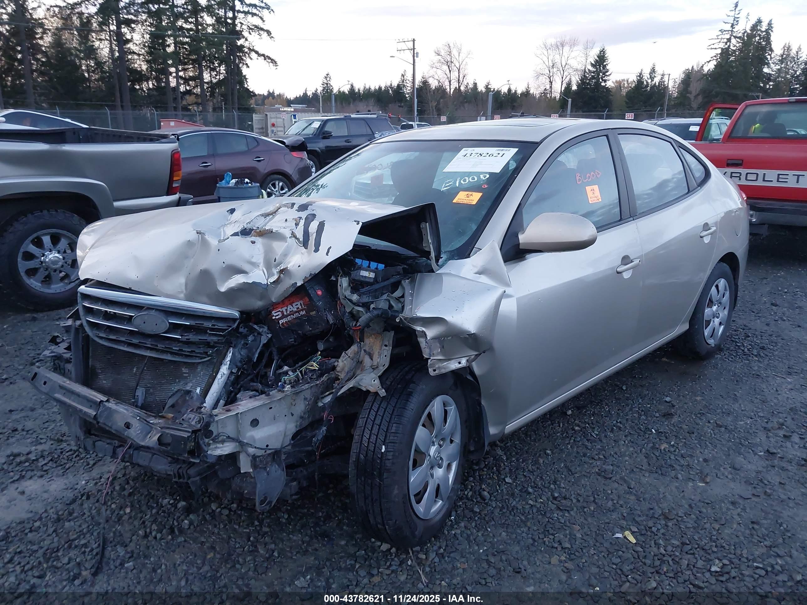 HYUNDAI ELANTRA image 2