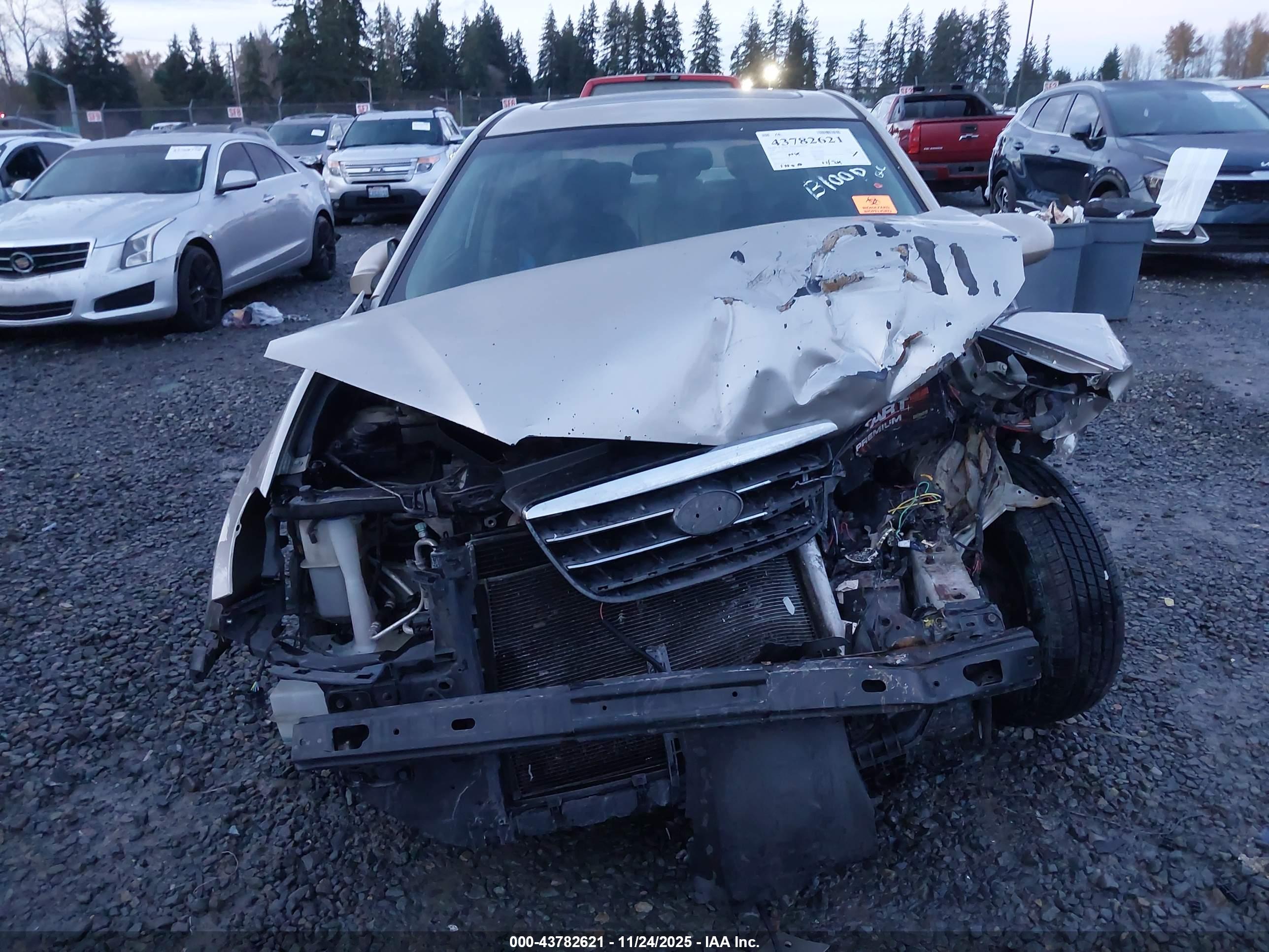 HYUNDAI ELANTRA image 6