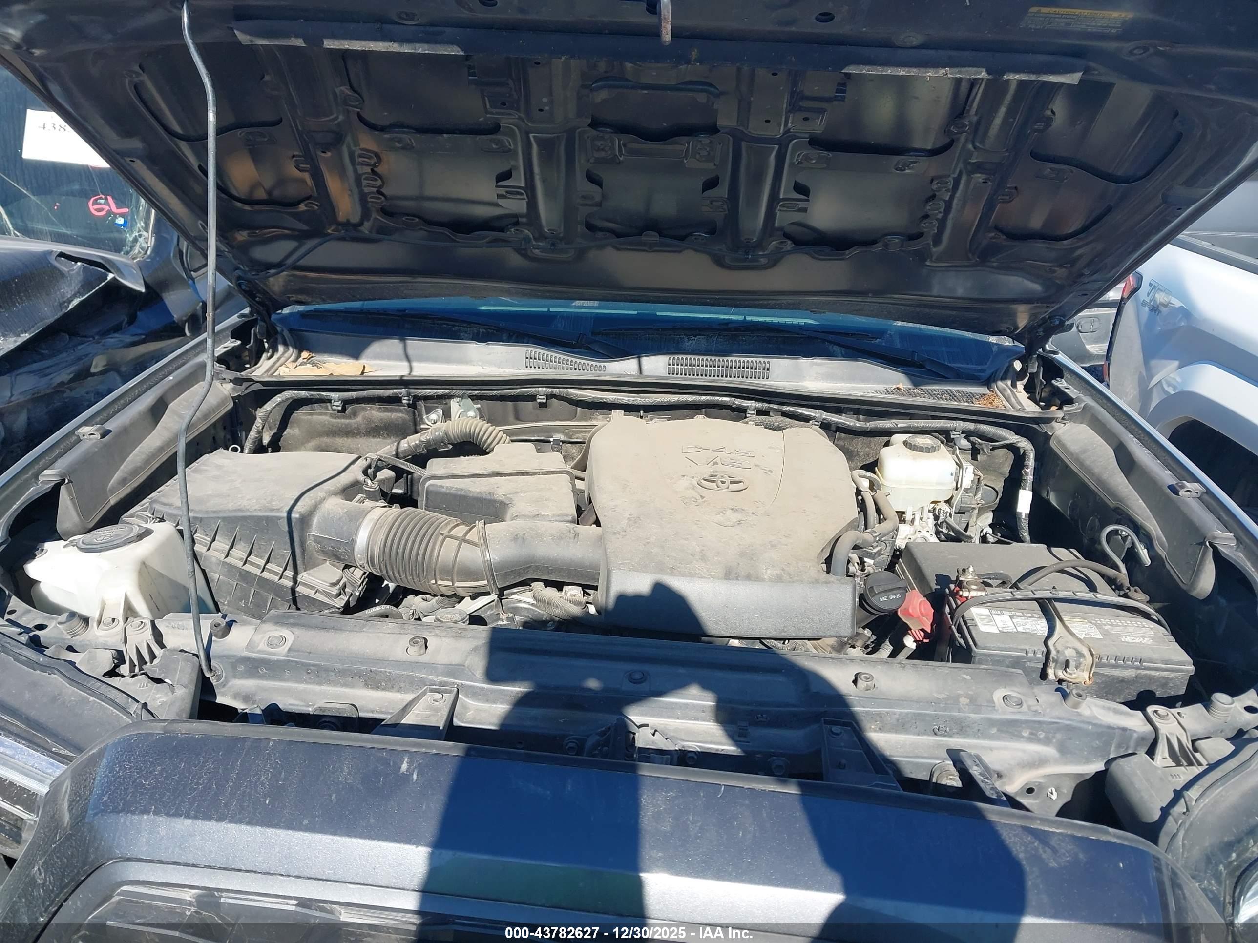TOYOTA TACOMA image 10