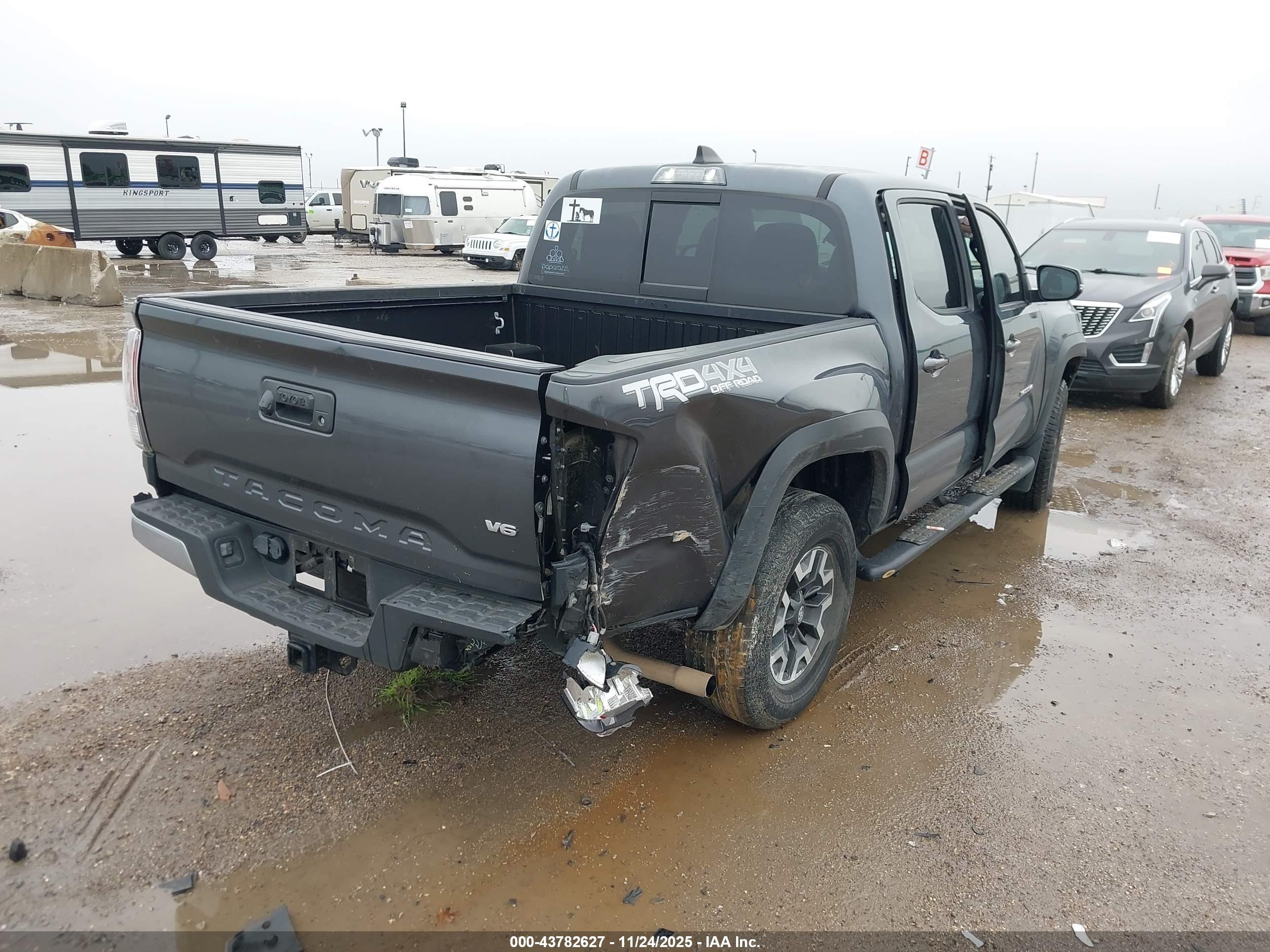 TOYOTA TACOMA image 4