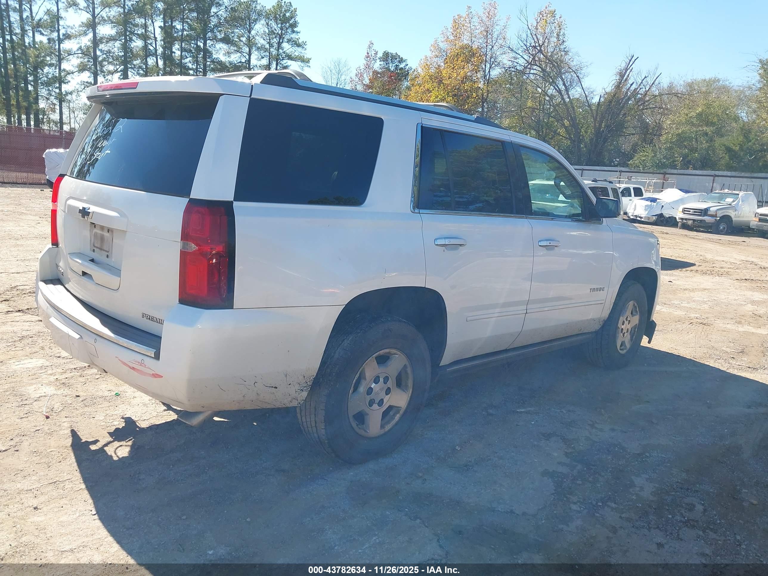 CHEVROLET TAHOE image 4