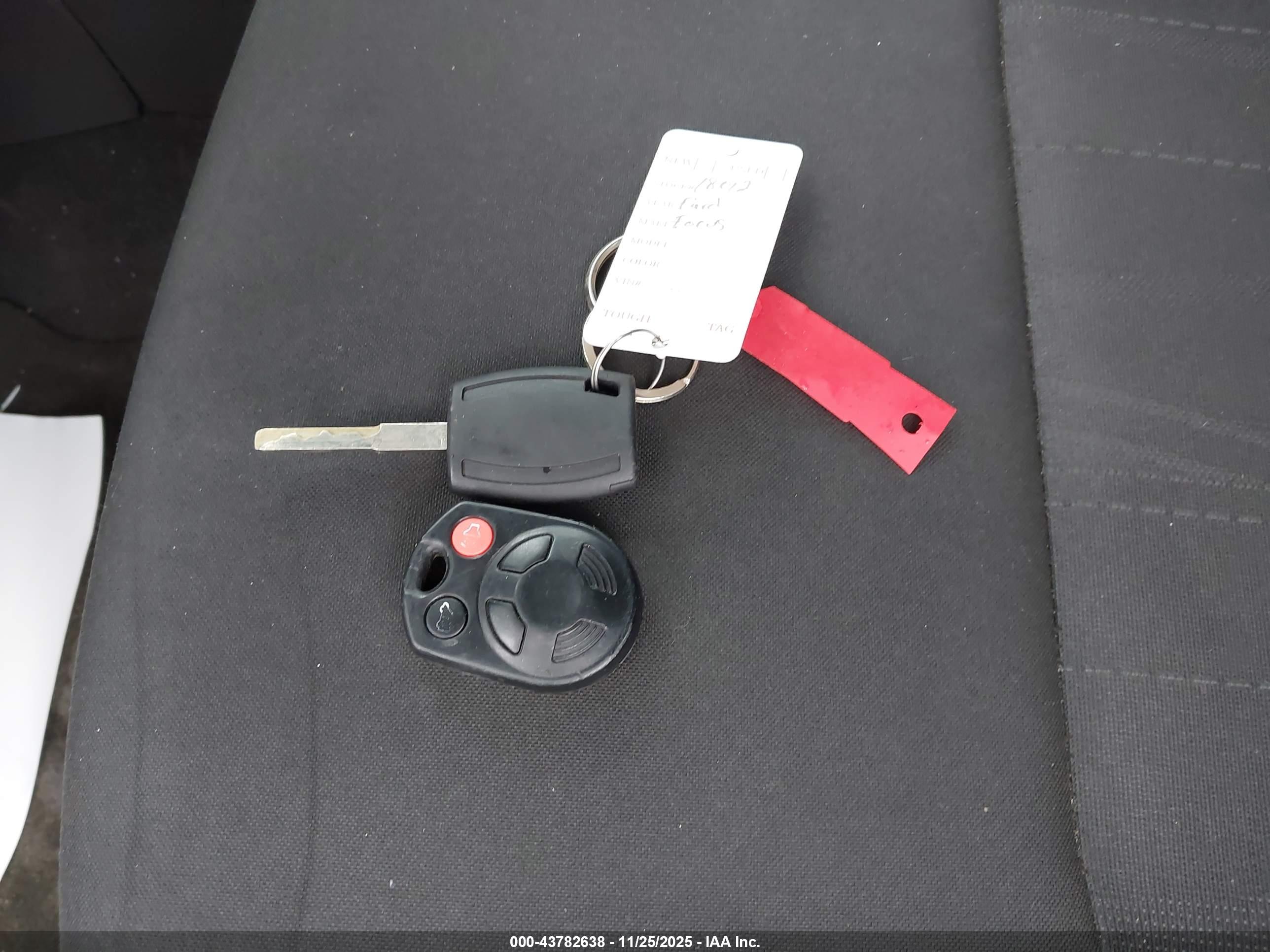 FORD FOCUS image 11