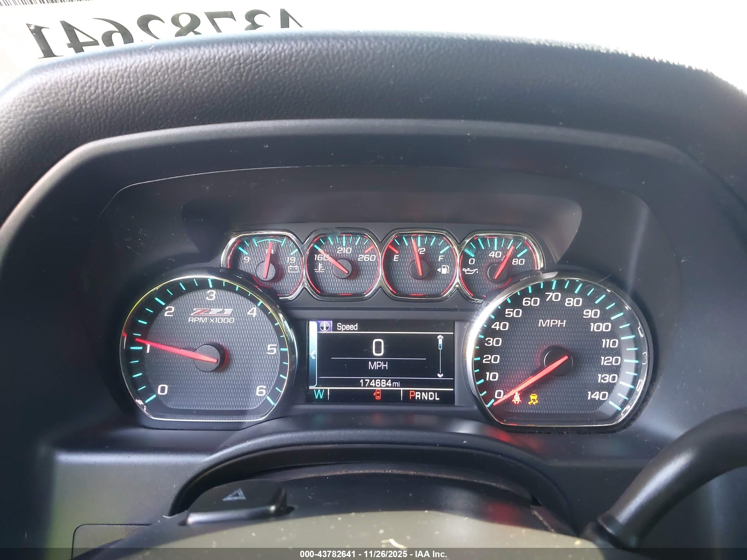 CHEVROLET SILVERADO image 7