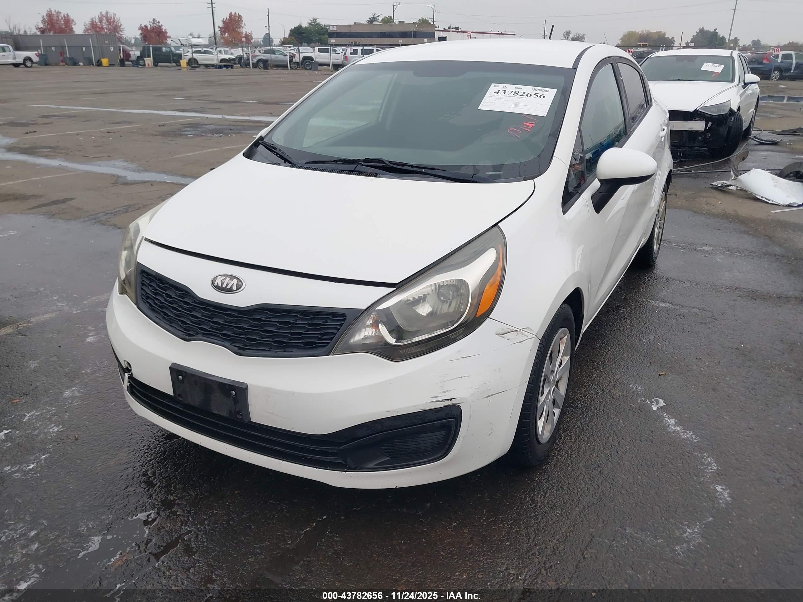 KIA RIO image 2