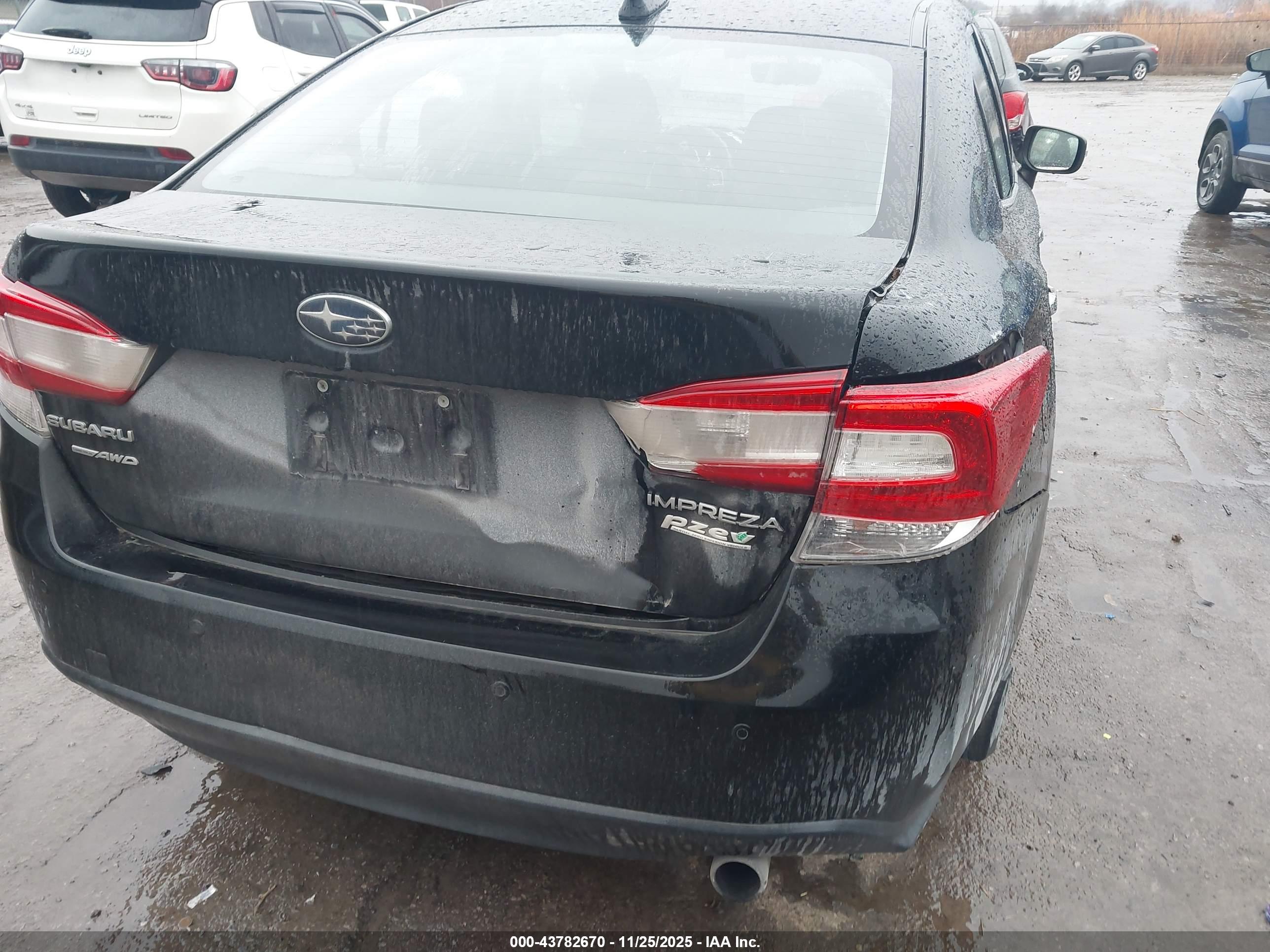 SUBARU IMPREZA image 6