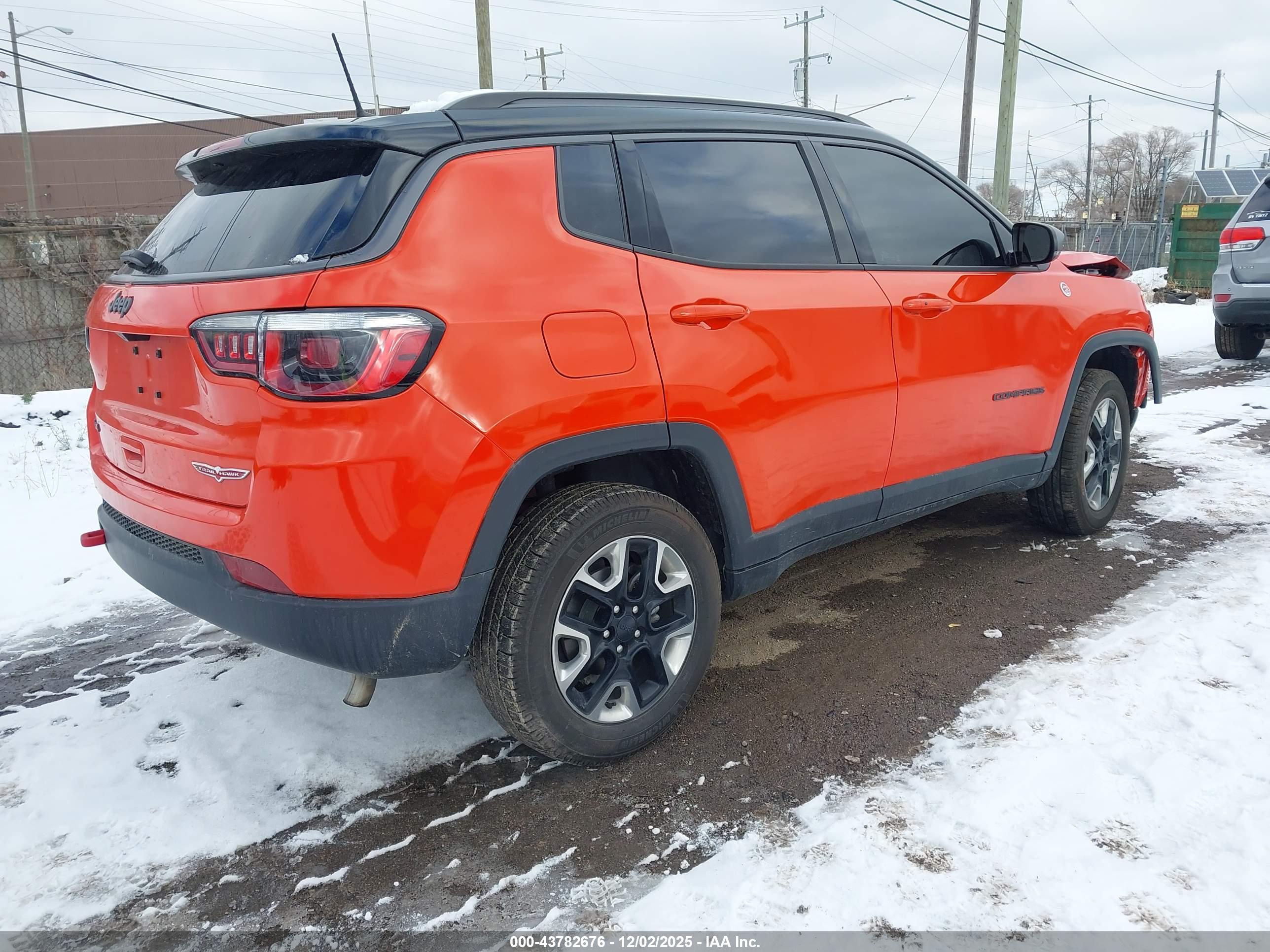 JEEP COMPASS image 4