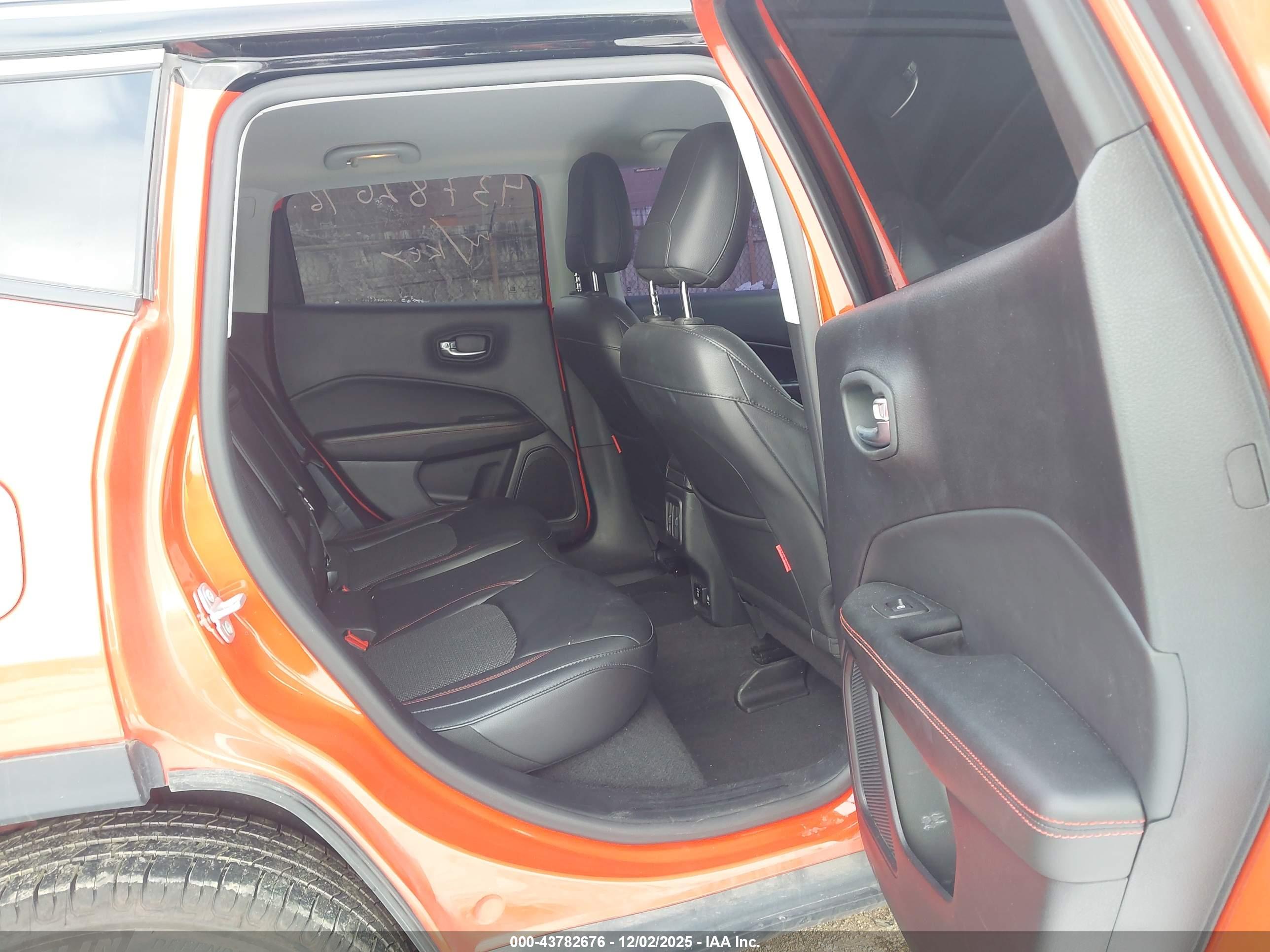 JEEP COMPASS image 8