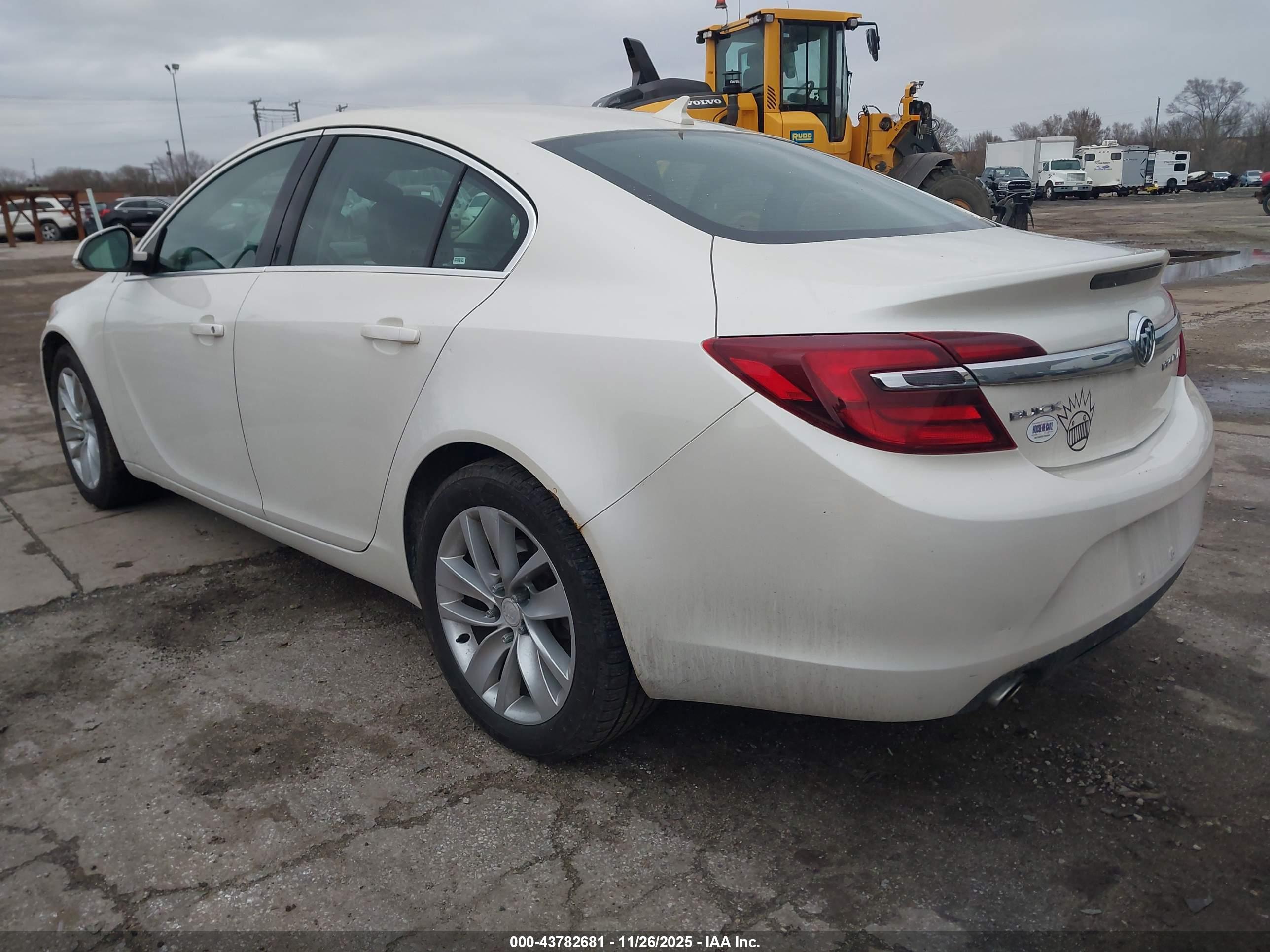 BUICK REGAL image 3