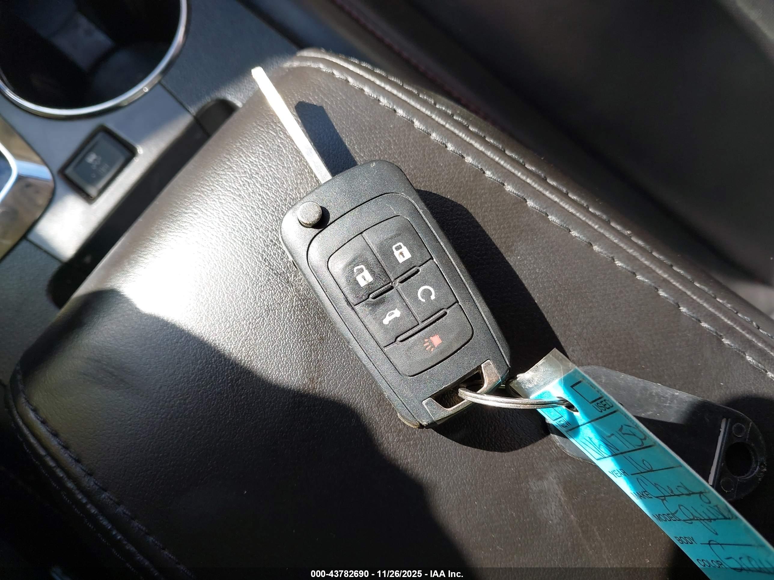 CHEVROLET EQUINOX image 11