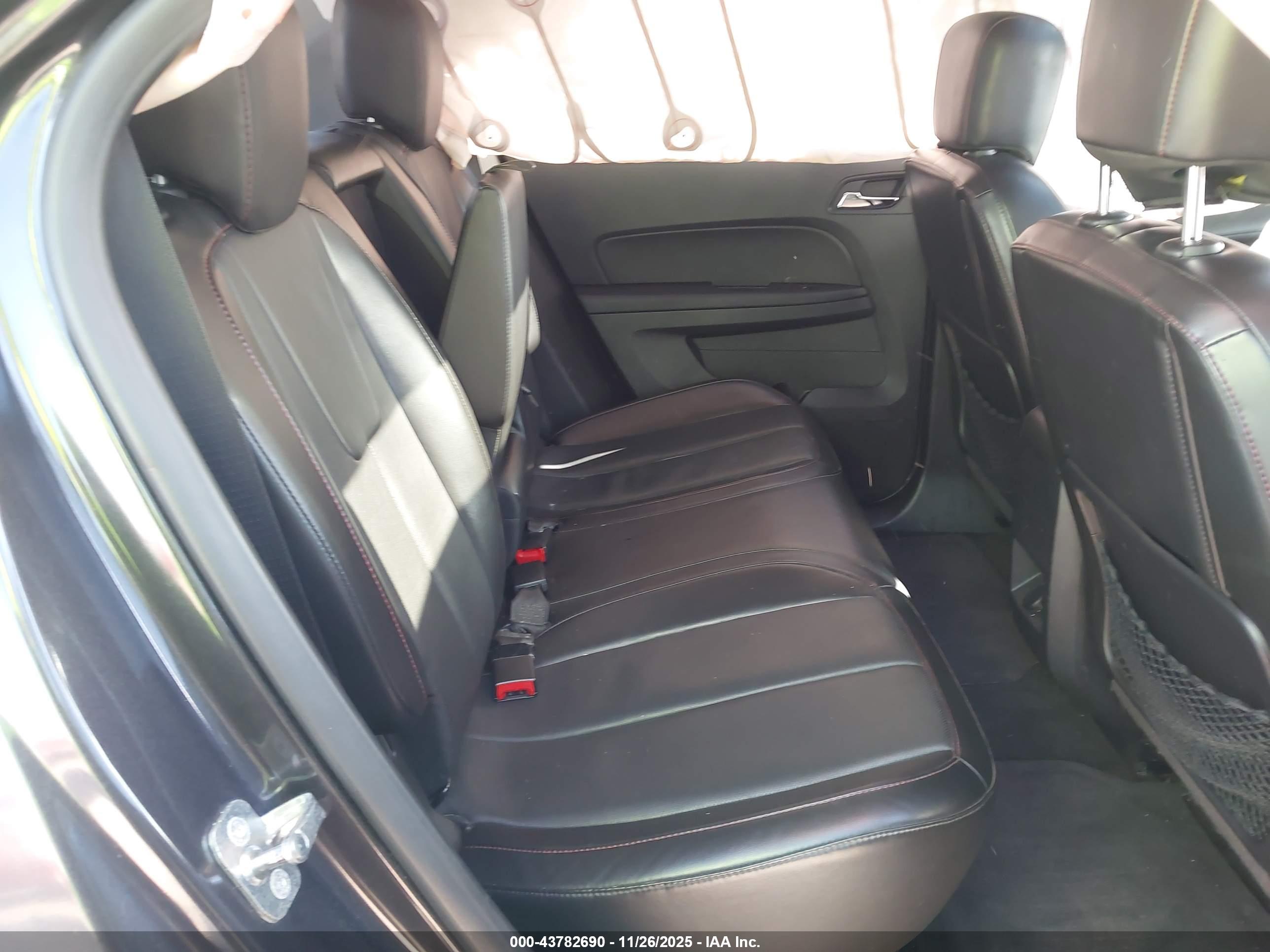 CHEVROLET EQUINOX image 8