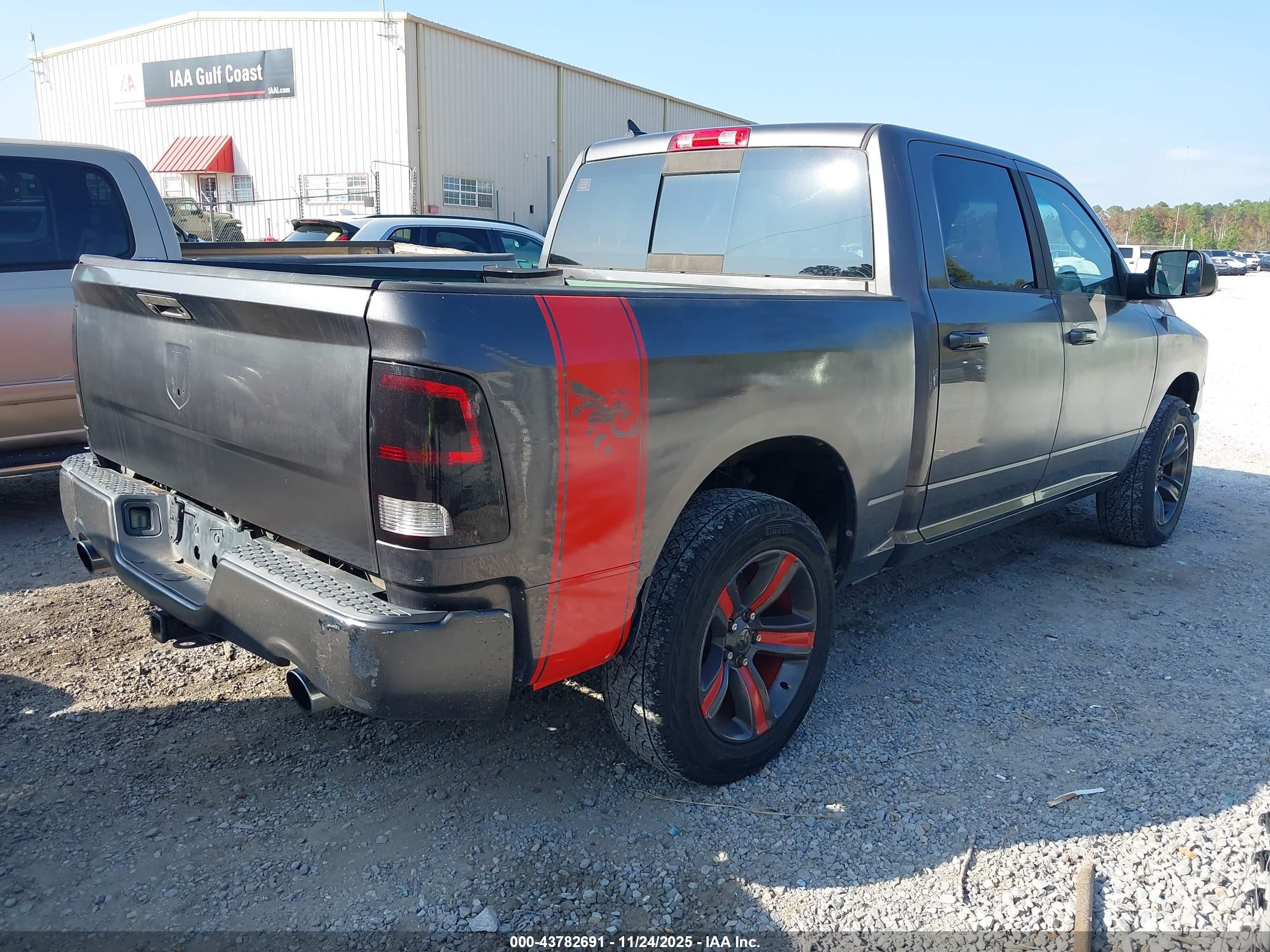 RAM 1500 image 4