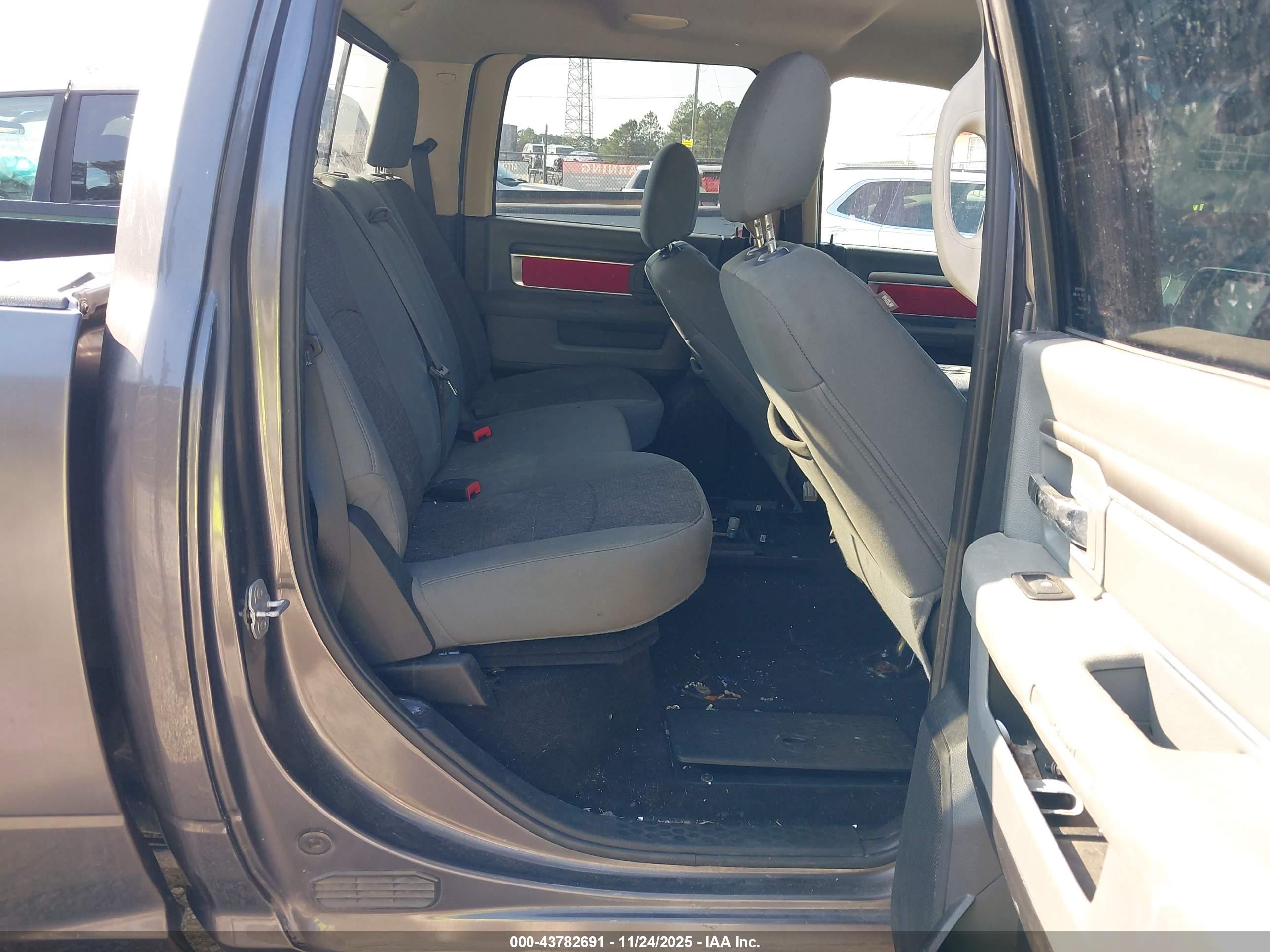 RAM 1500 image 8