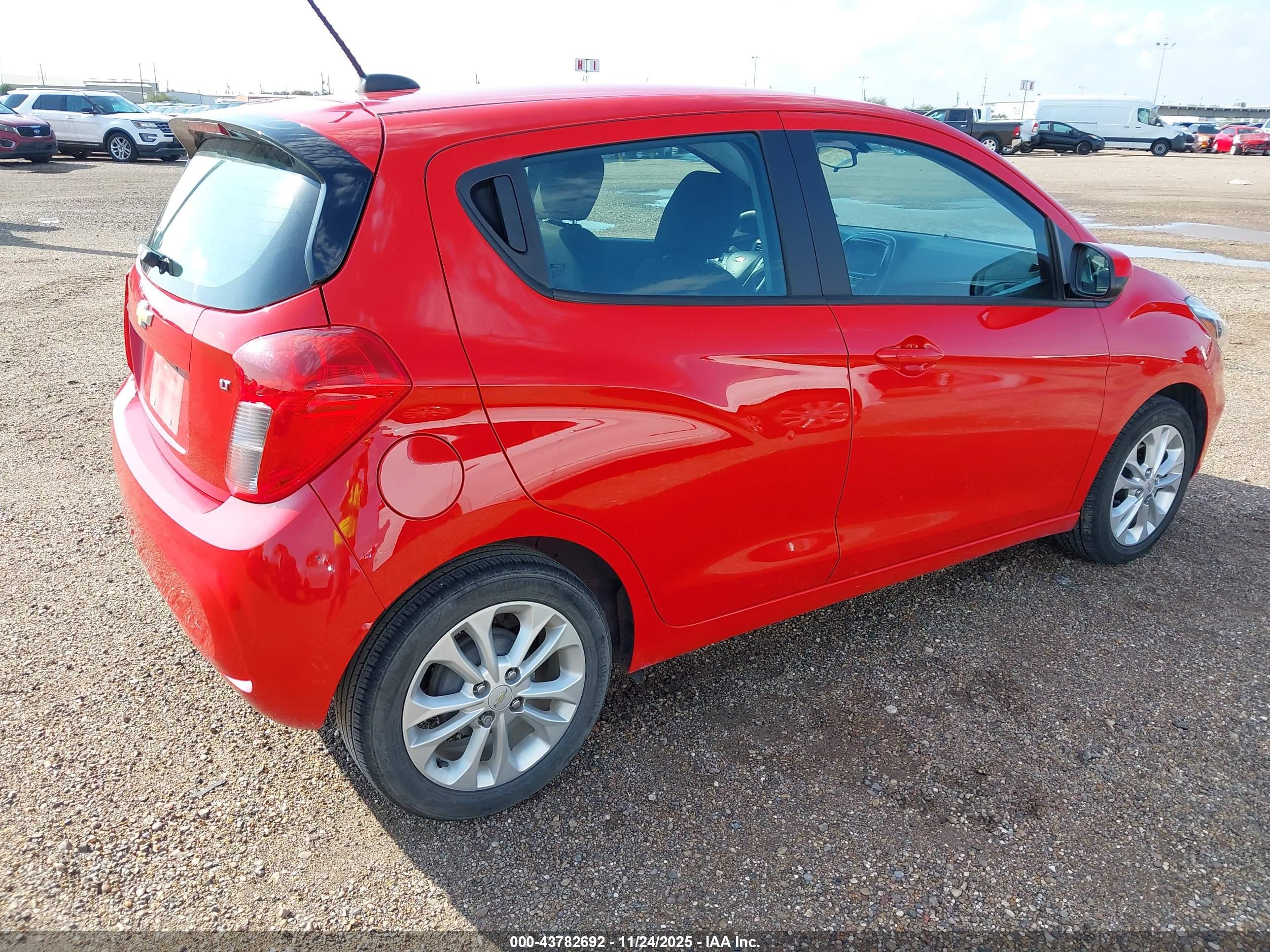 CHEVROLET SPARK image 4