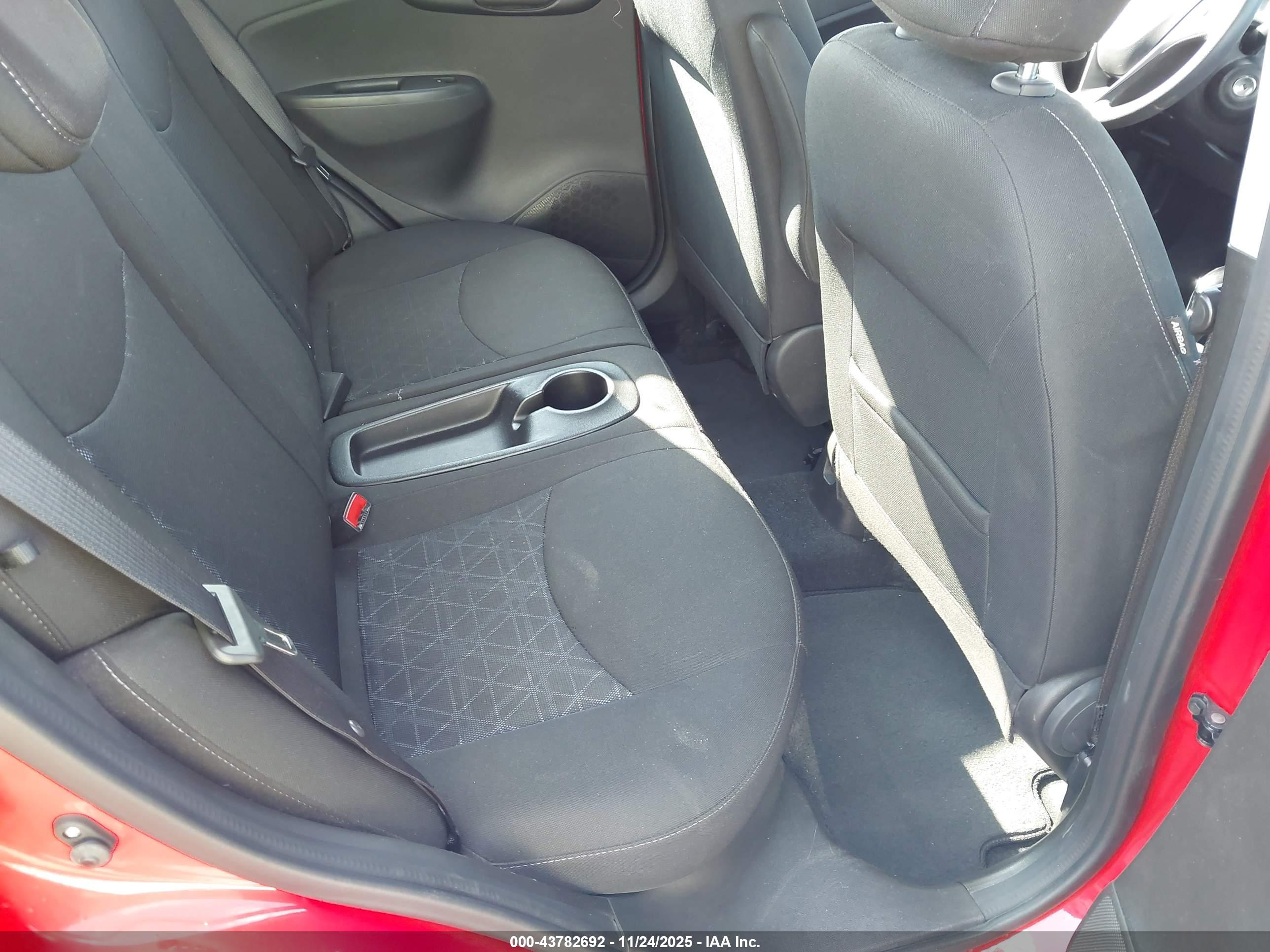 CHEVROLET SPARK image 8