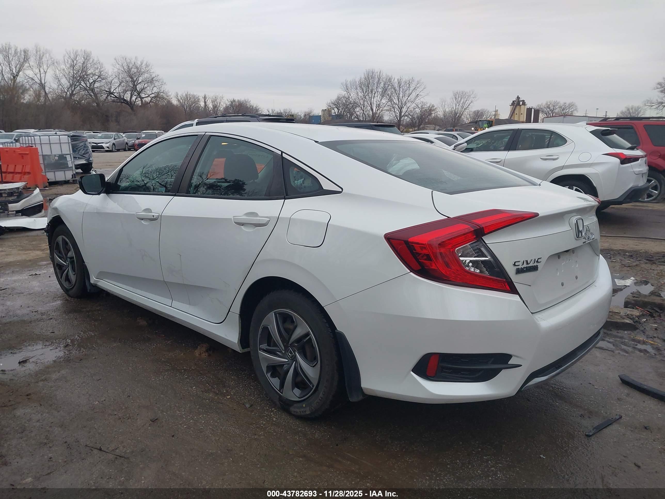 HONDA CIVIC image 3