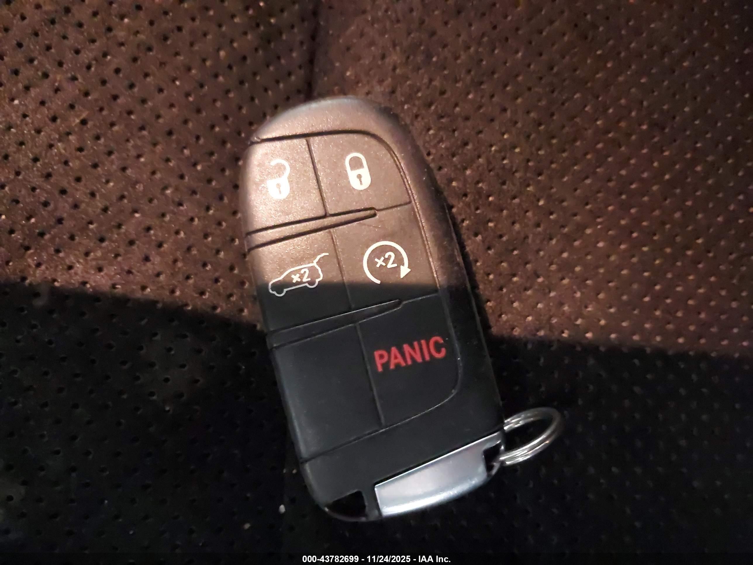 JEEP GRAND image 11