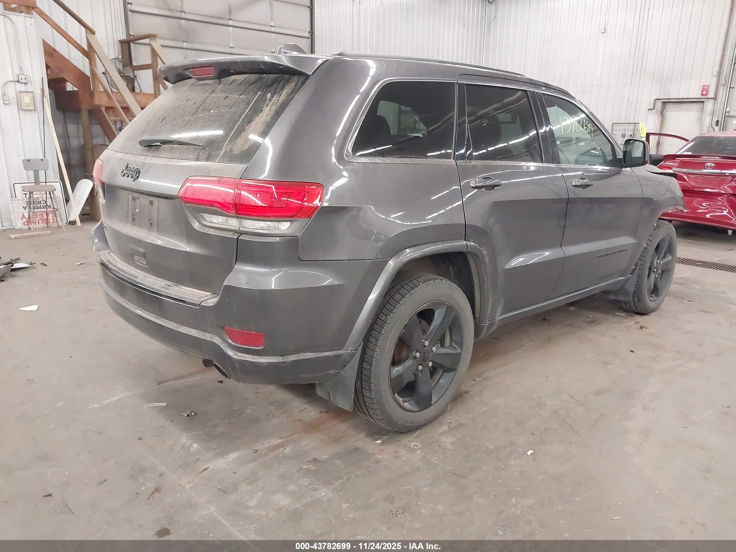 JEEP GRAND image 4