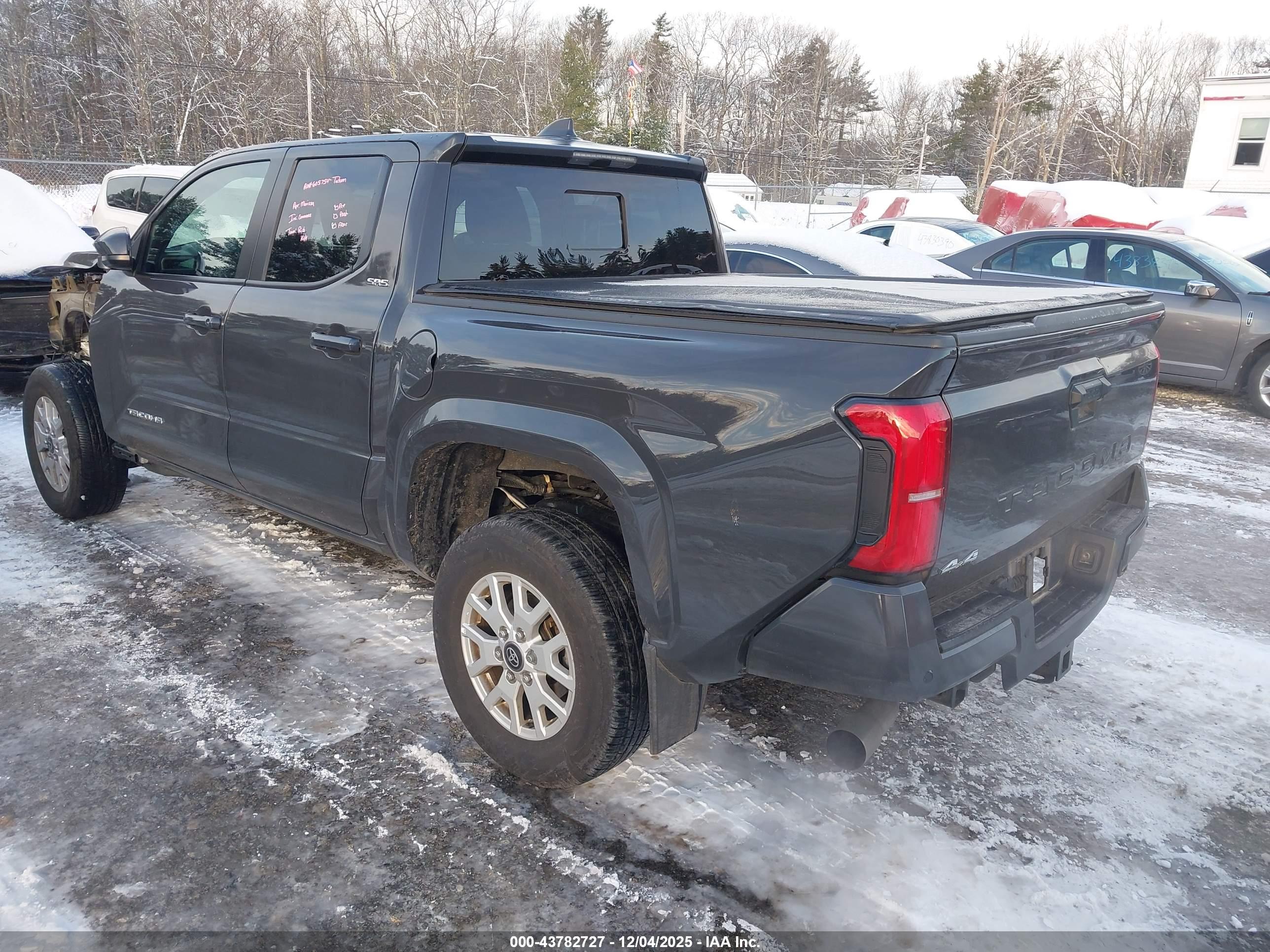 TOYOTA TACOMA image 3