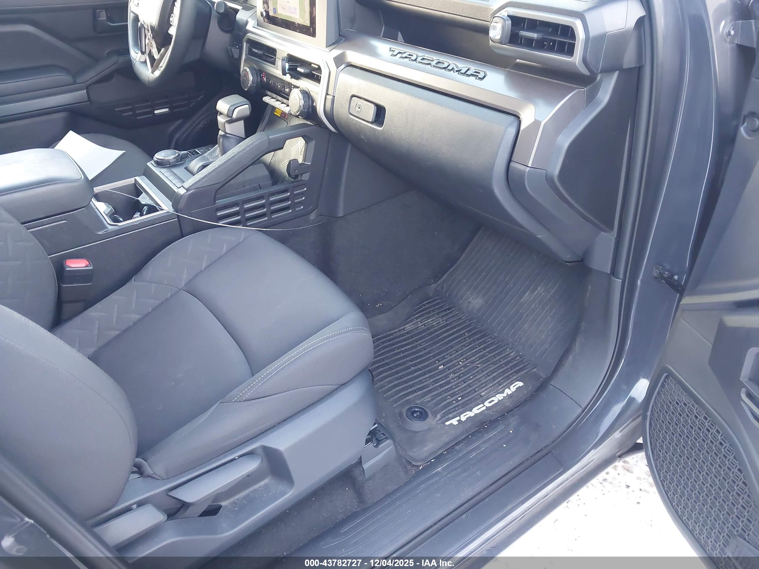 TOYOTA TACOMA image 5