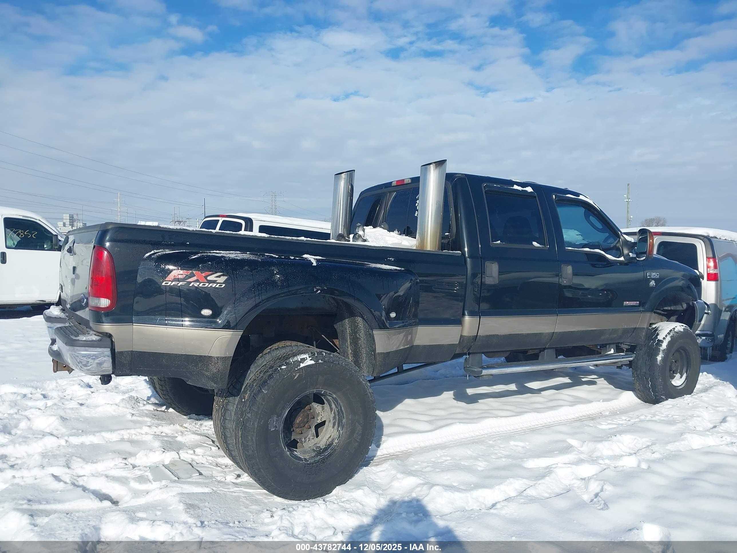 FORD F-350 image 3
