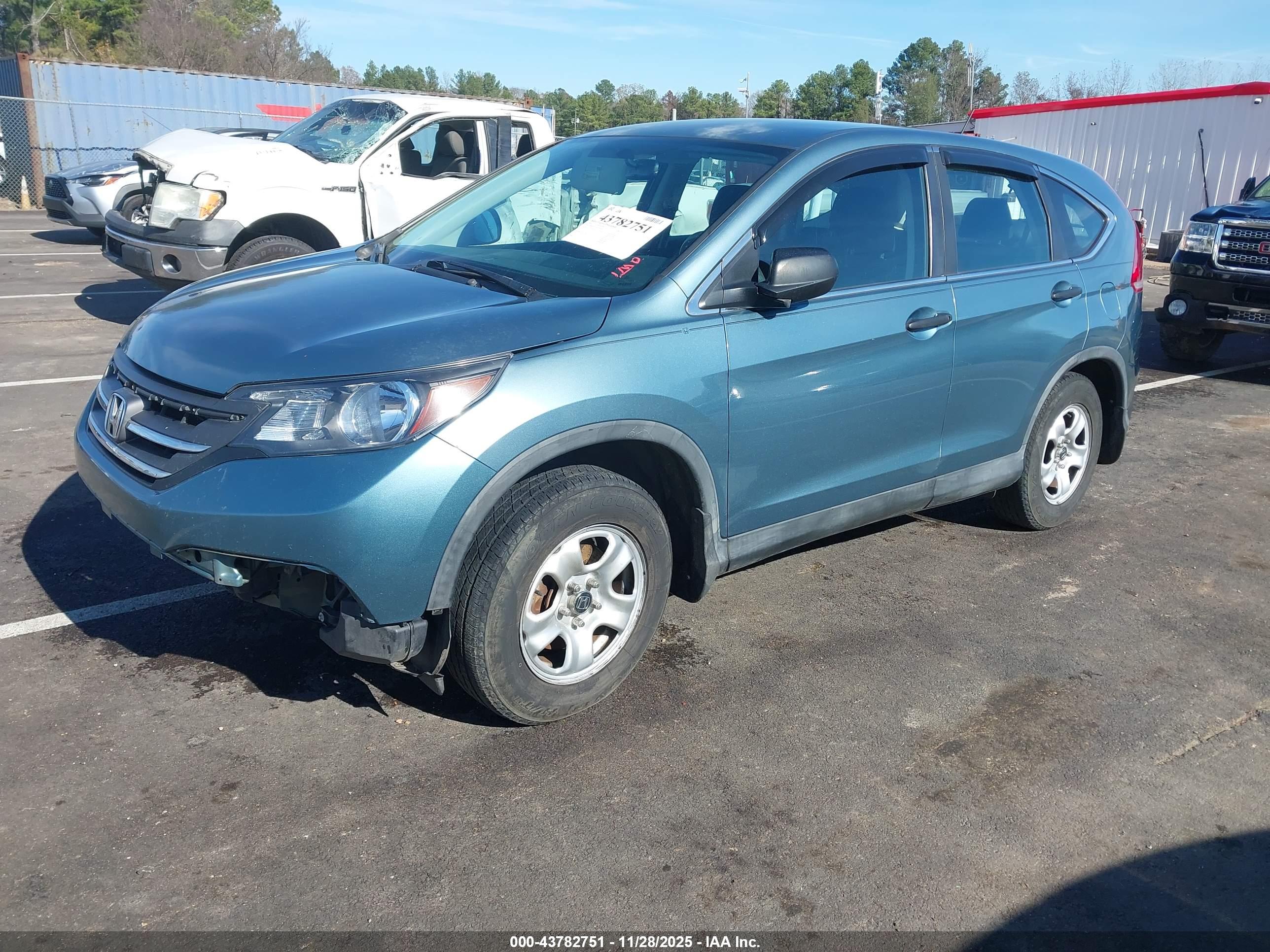 HONDA CR-V image 2