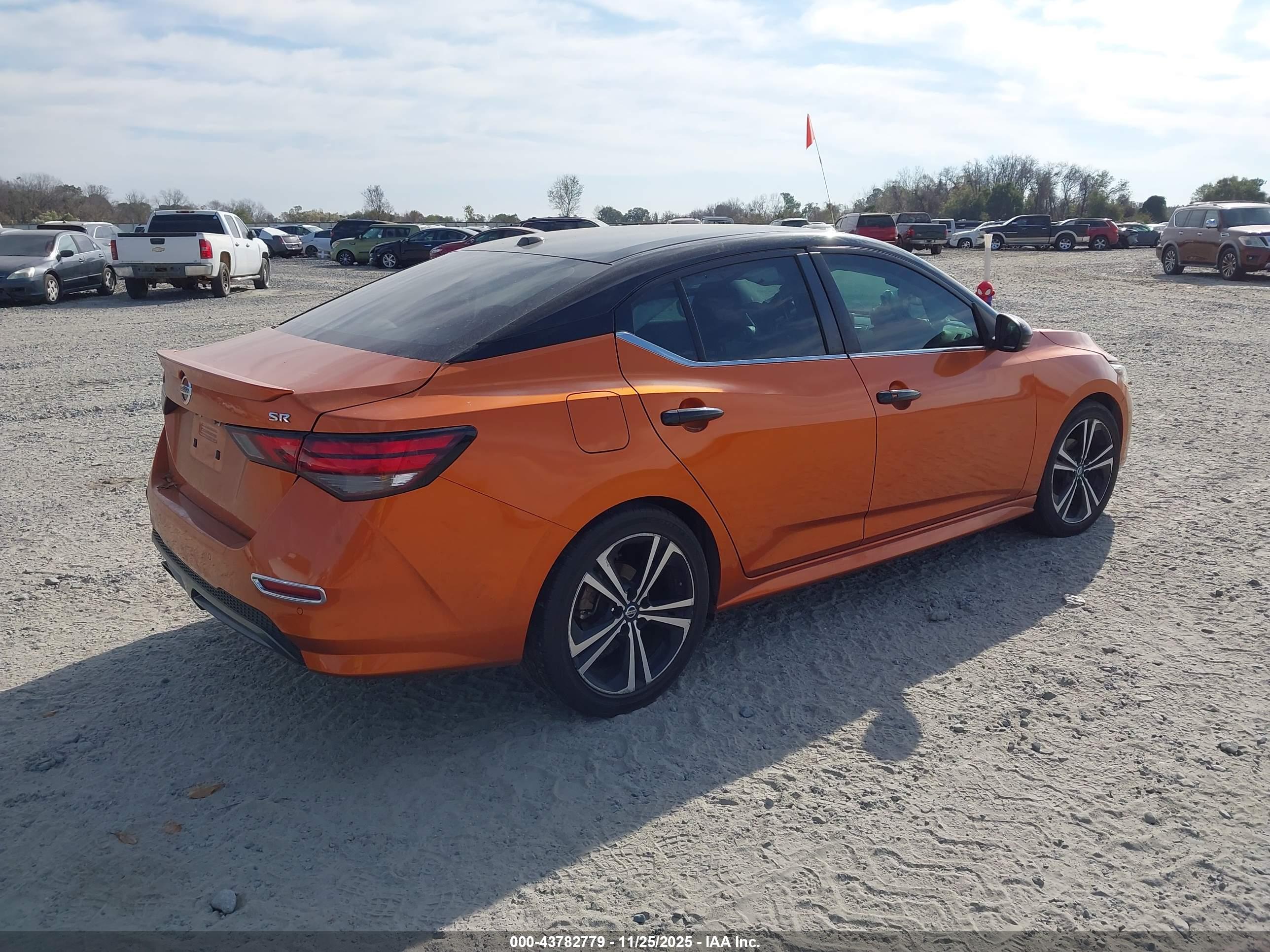 NISSAN SENTRA image 4