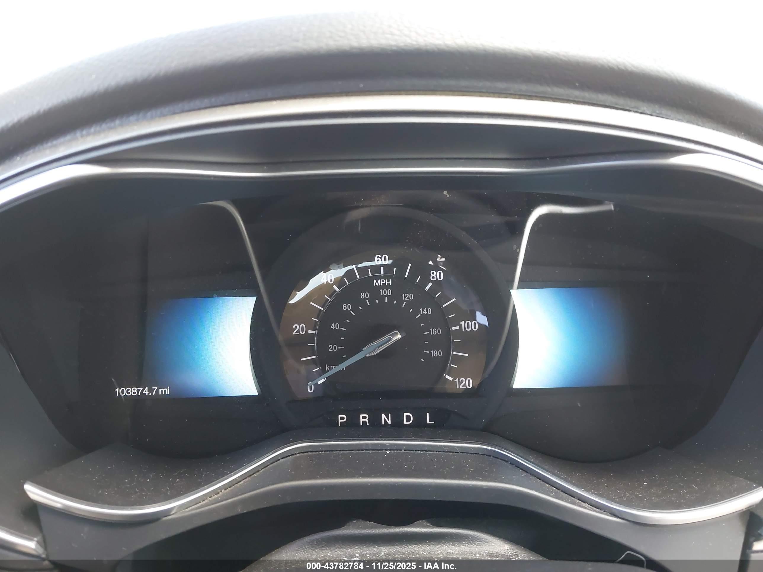 FORD FUSION image 7