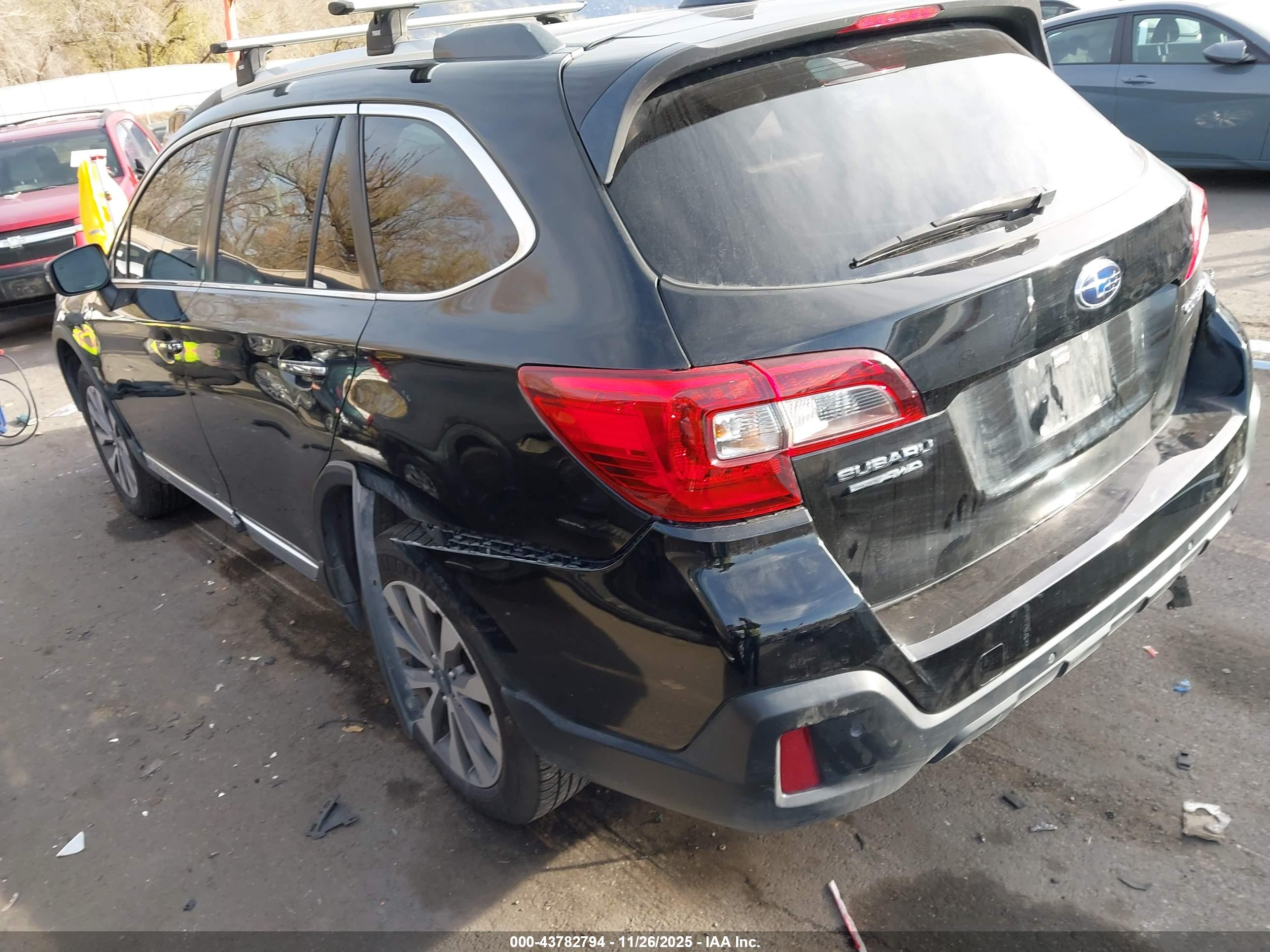 SUBARU OUTBACK image 3