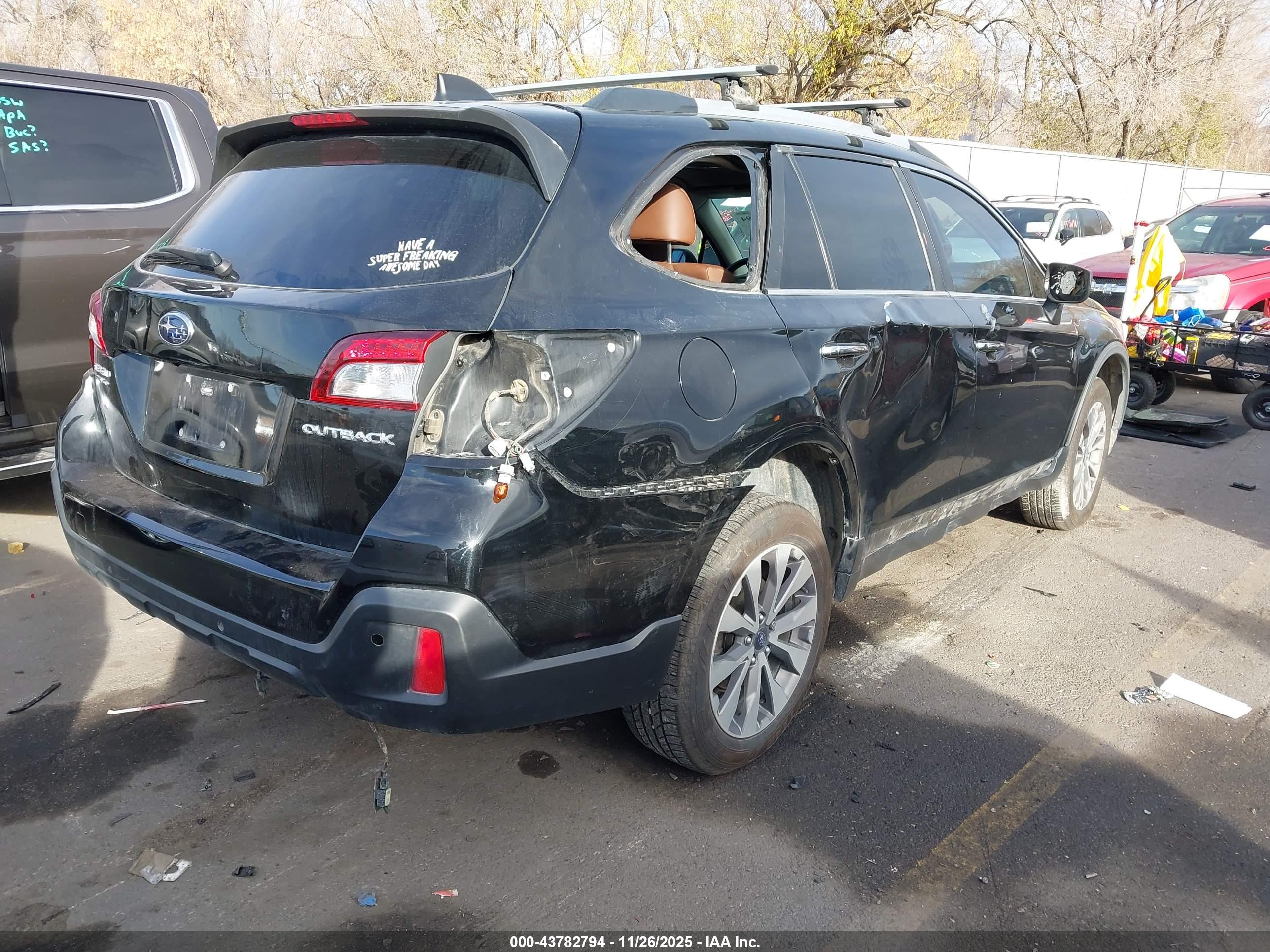 SUBARU OUTBACK image 4