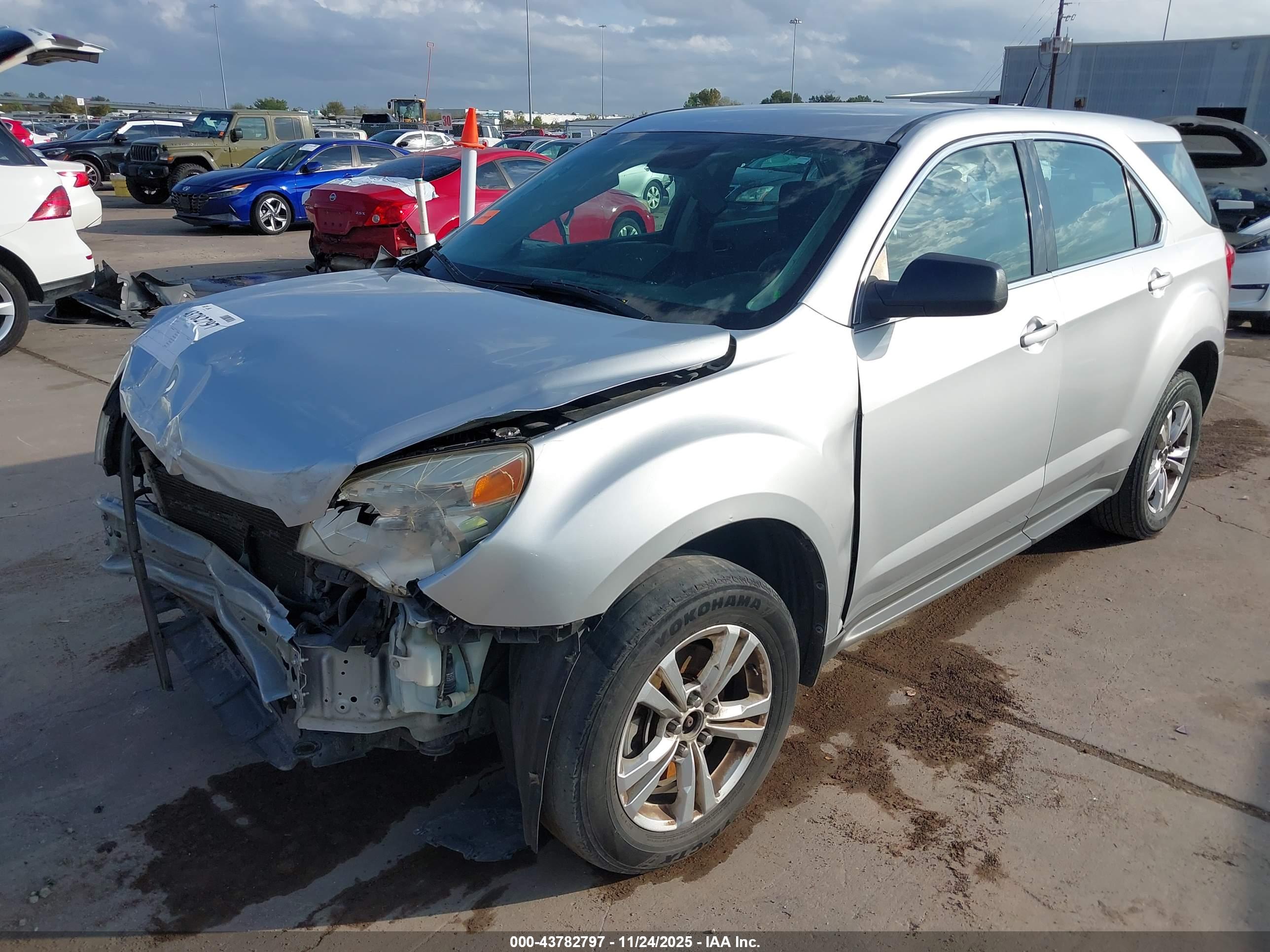 CHEVROLET EQUINOX image 2