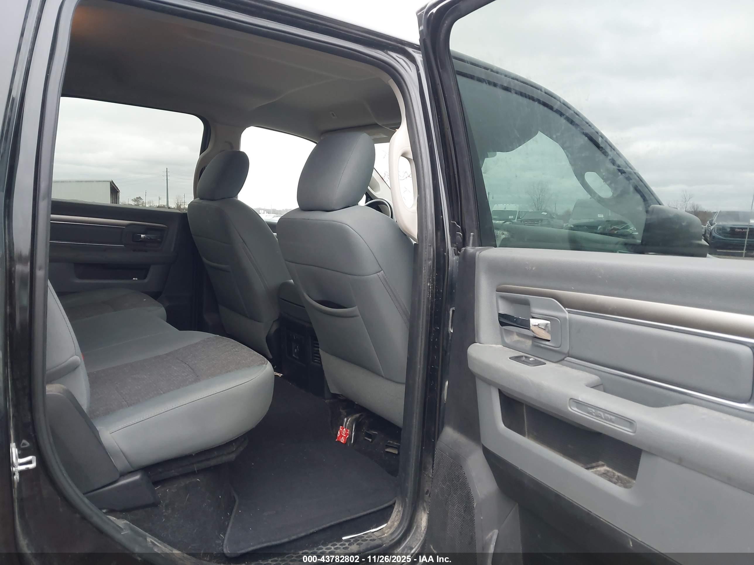 RAM 1500 image 8