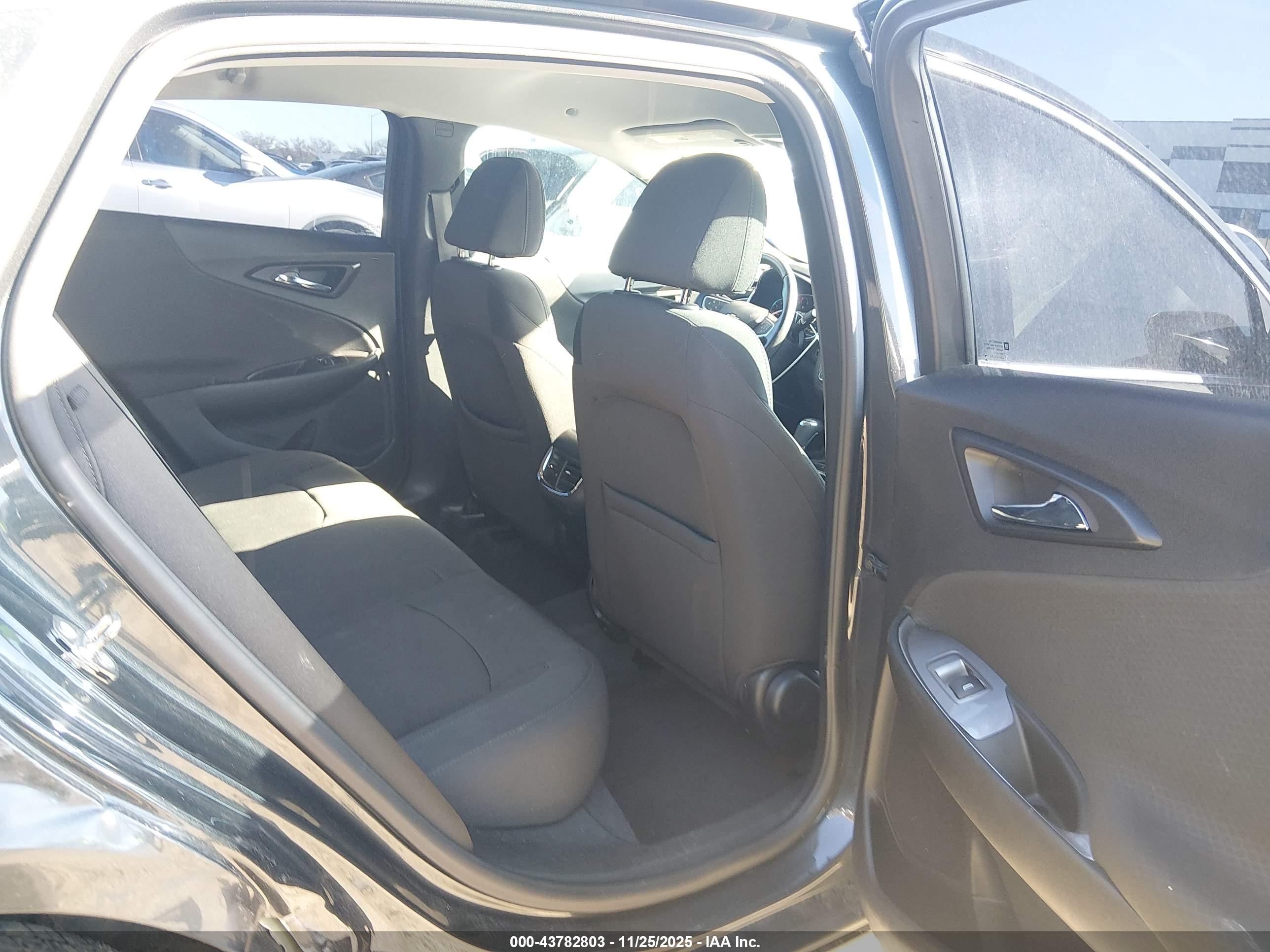 CHEVROLET MALIBU image 8