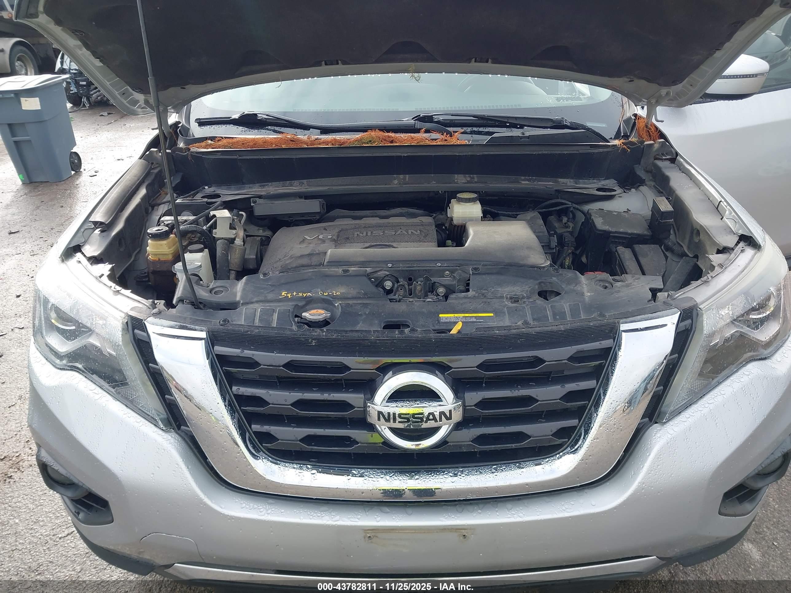 NISSAN PATHFINDER image 10