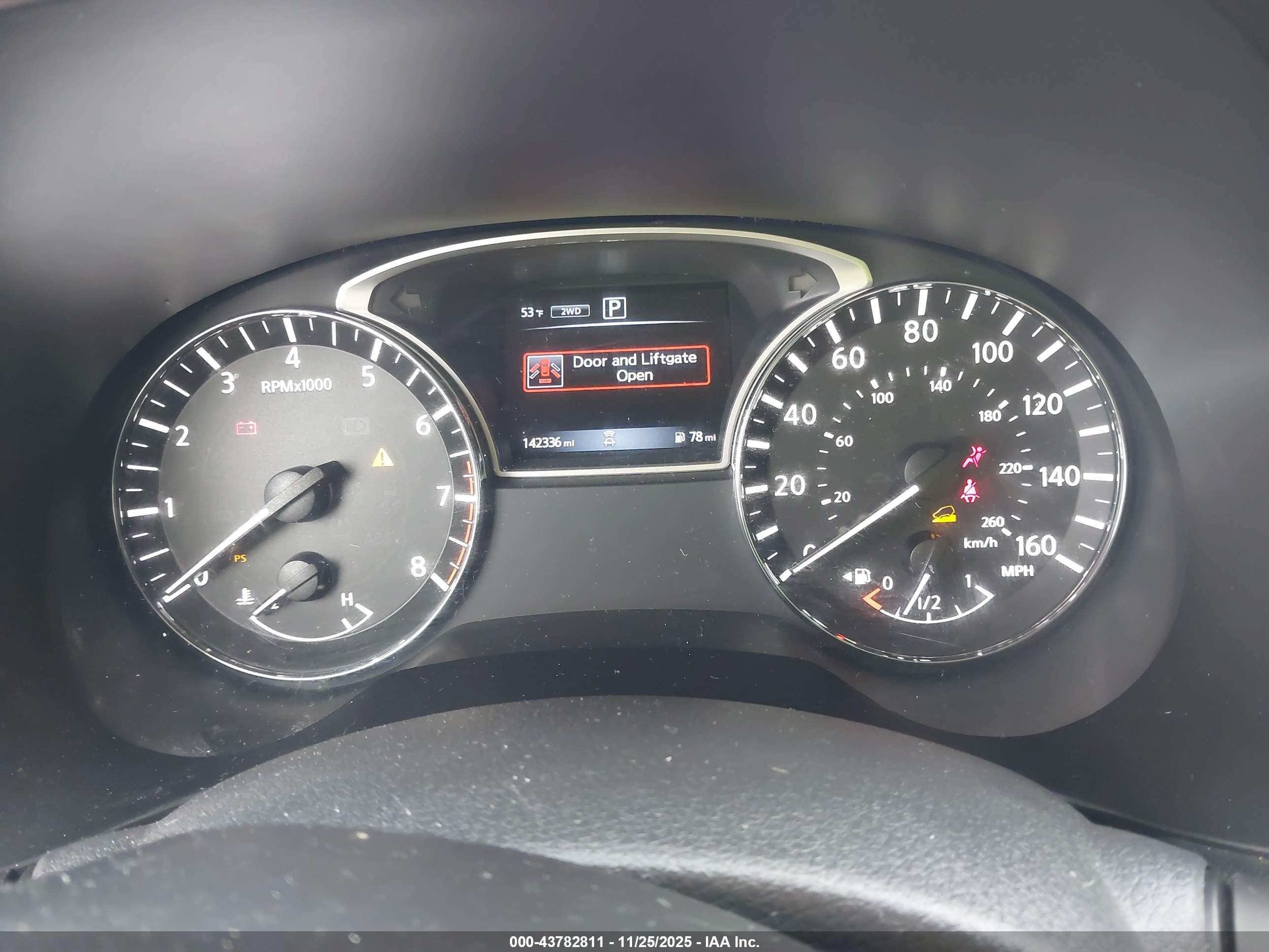 NISSAN PATHFINDER image 7