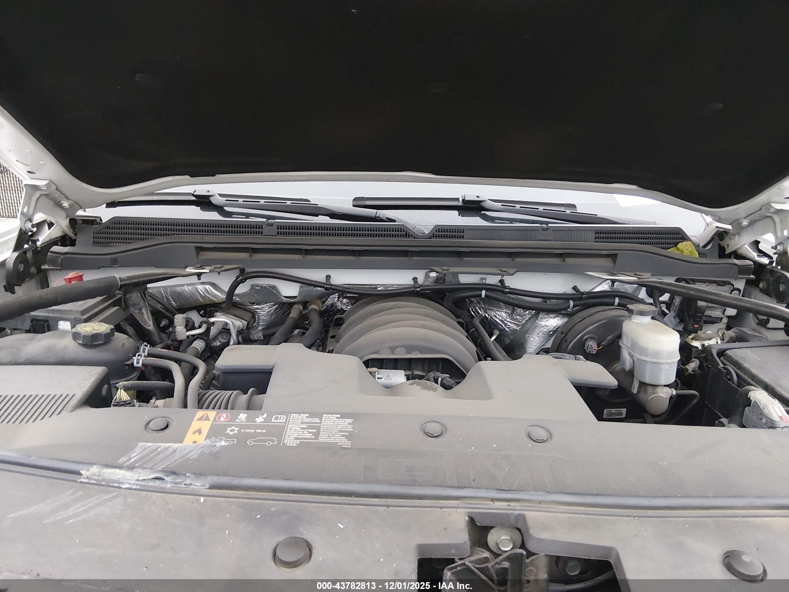 GMC SIERRA image 10