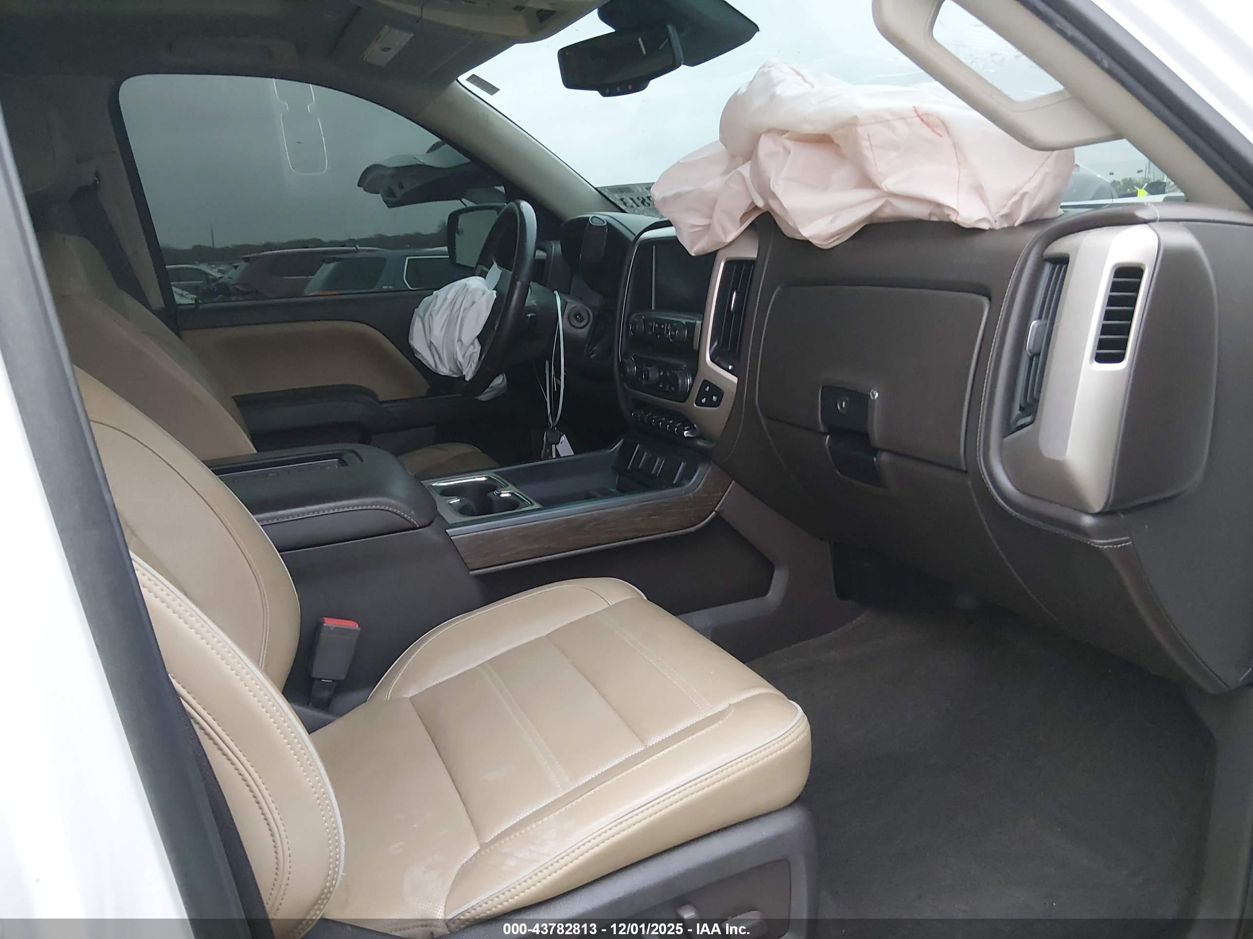 GMC SIERRA image 5