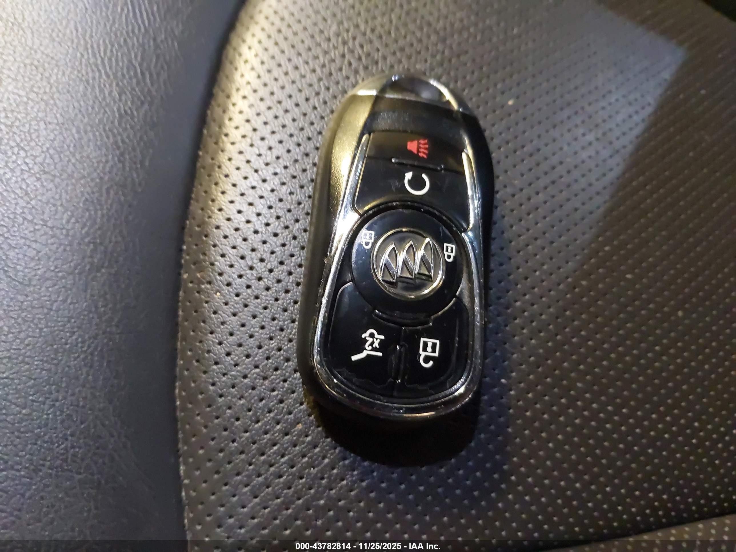 BUICK ENVISION image 11