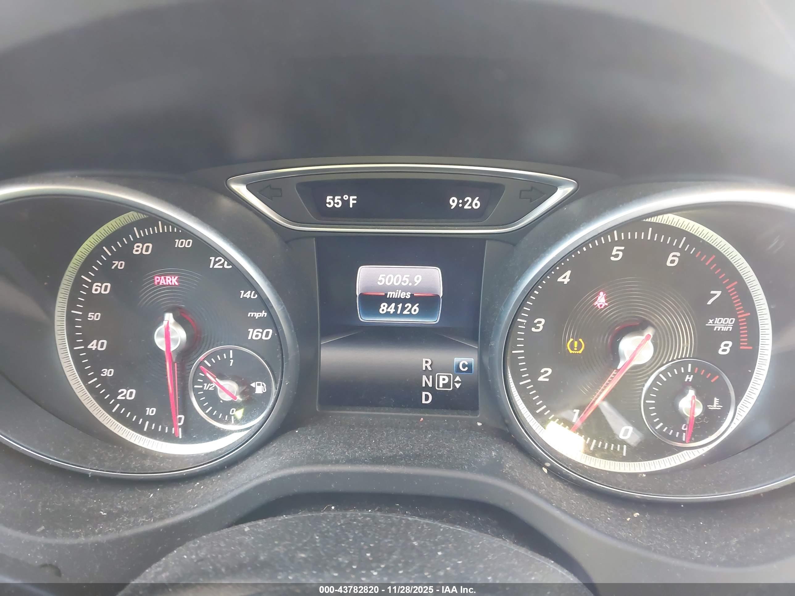 MERCEDES-BENZ GLA image 7