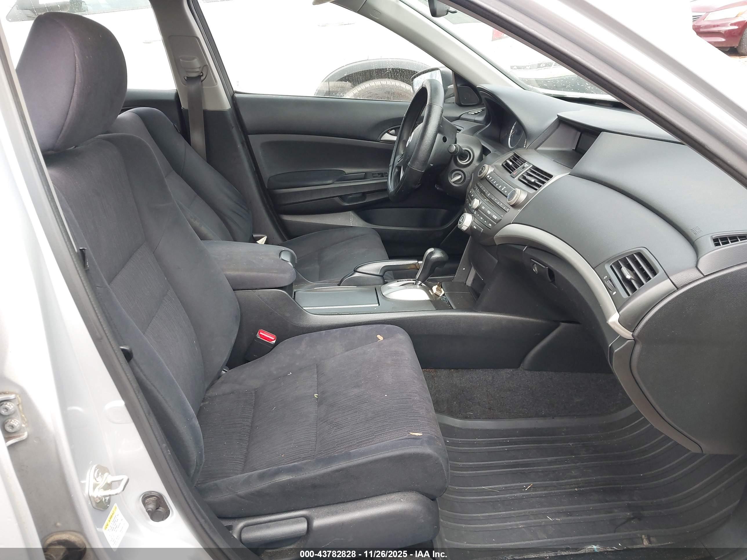 HONDA ACCORD image 5