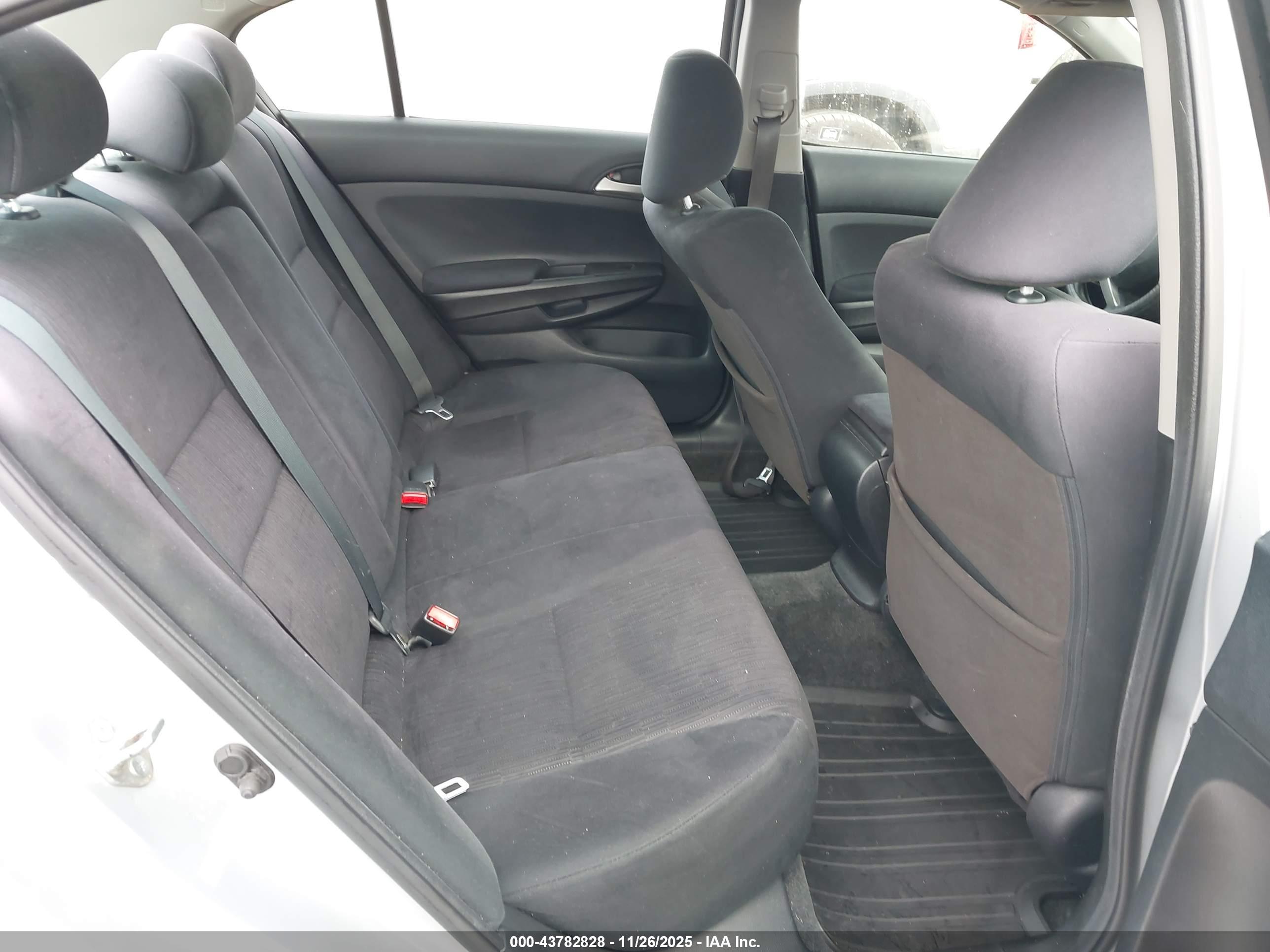HONDA ACCORD image 8
