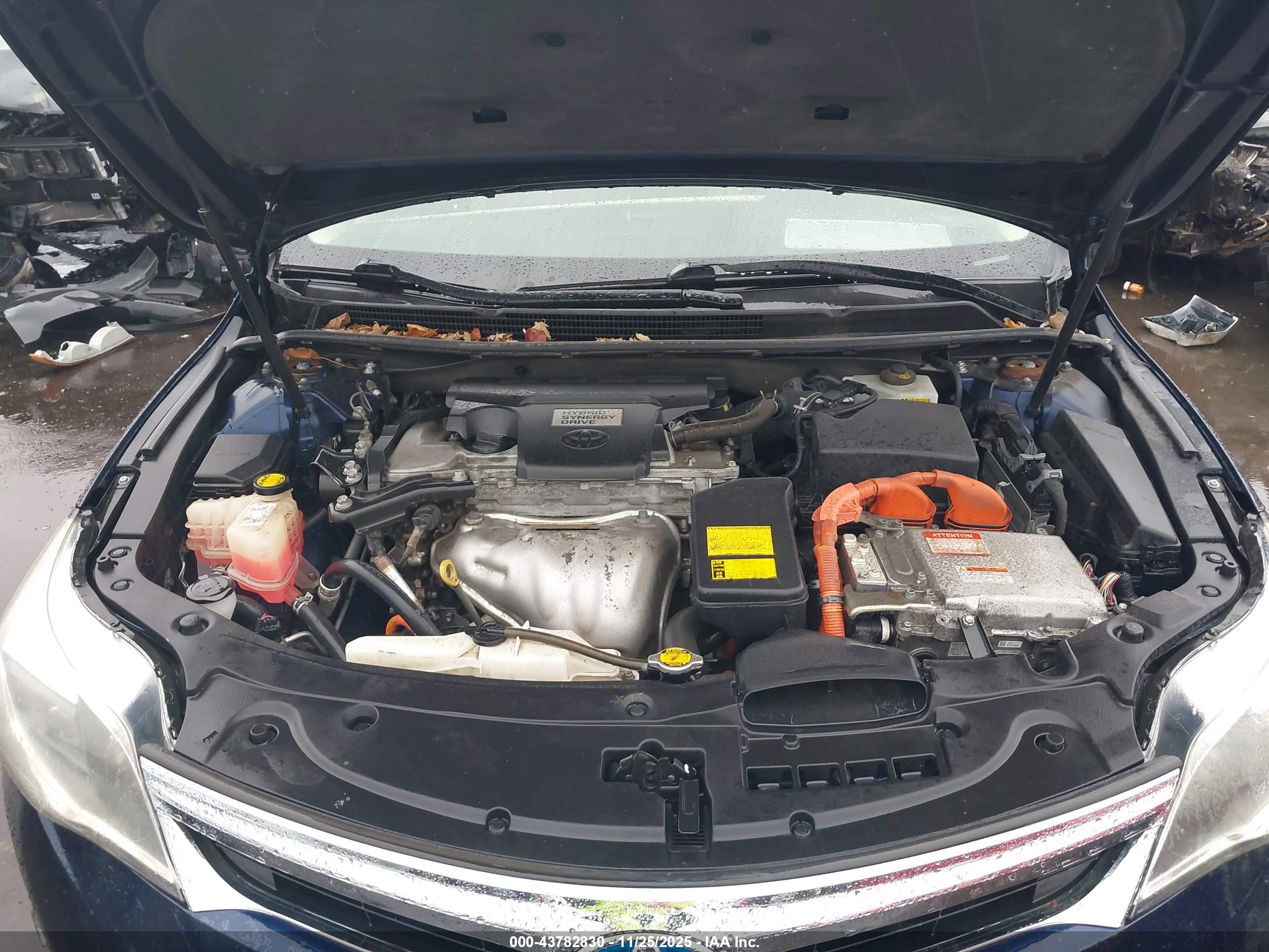 TOYOTA AVALON image 10