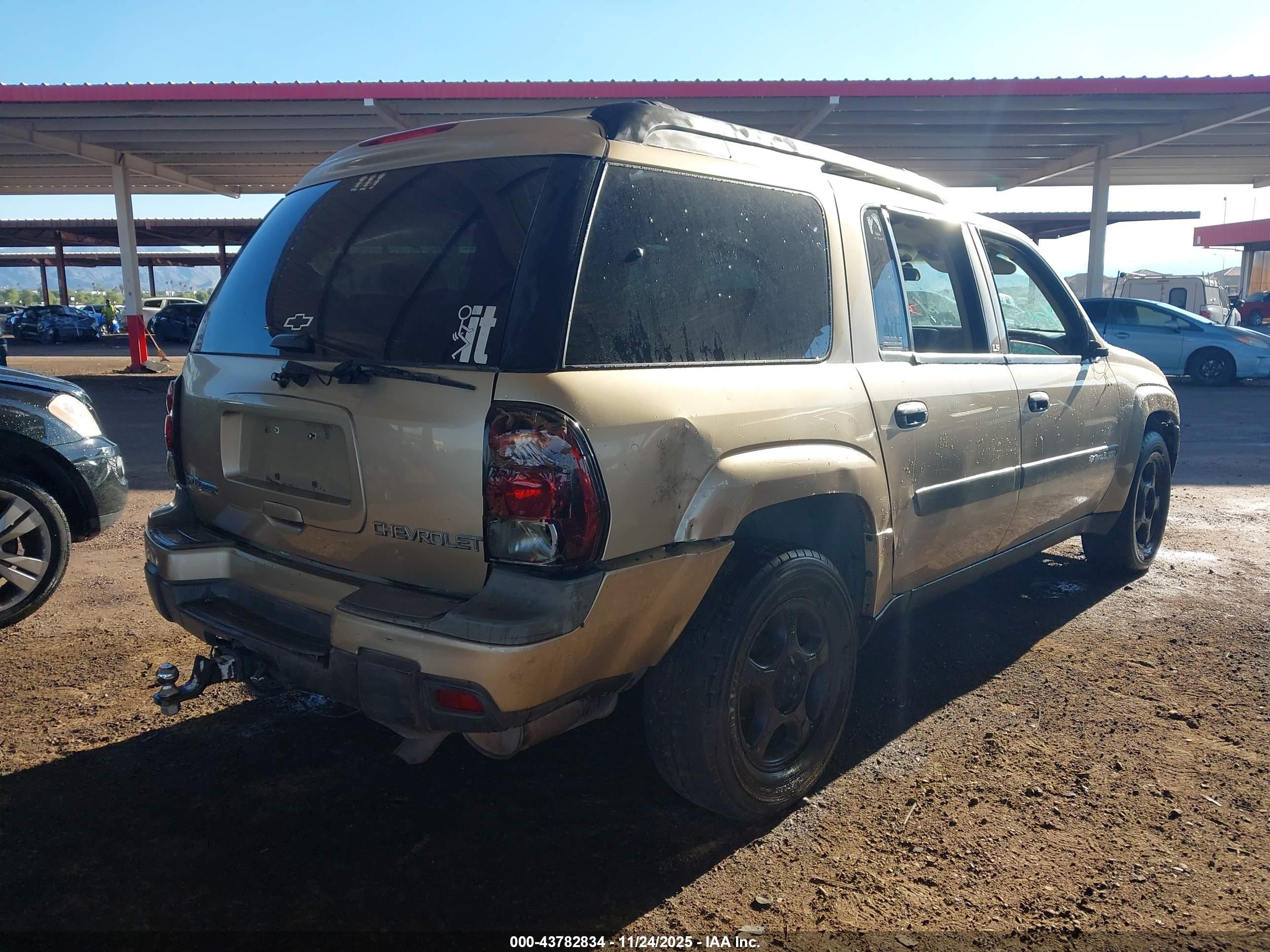 CHEVROLET TRAILBLAZER image 4