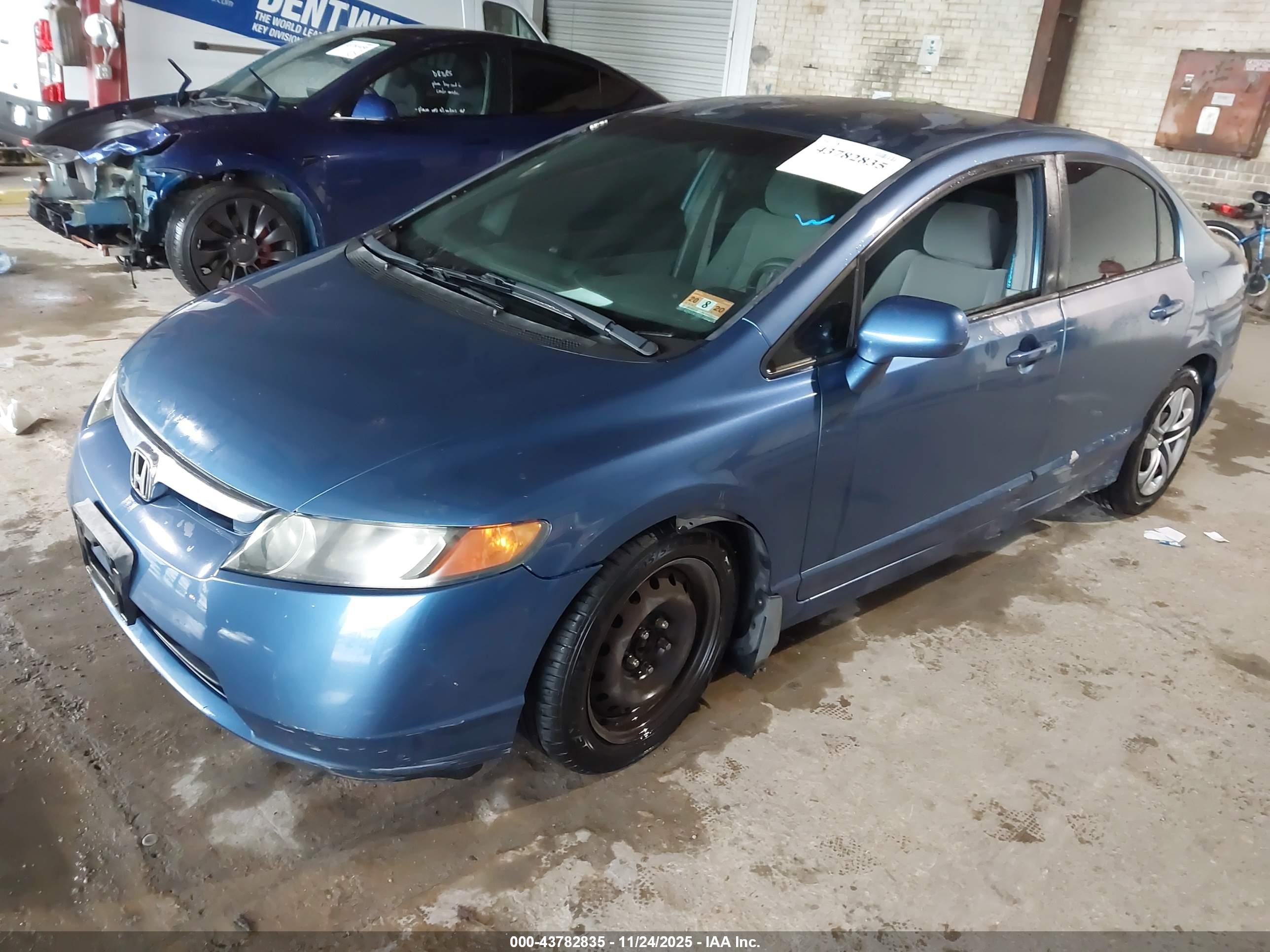 HONDA CIVIC image 2