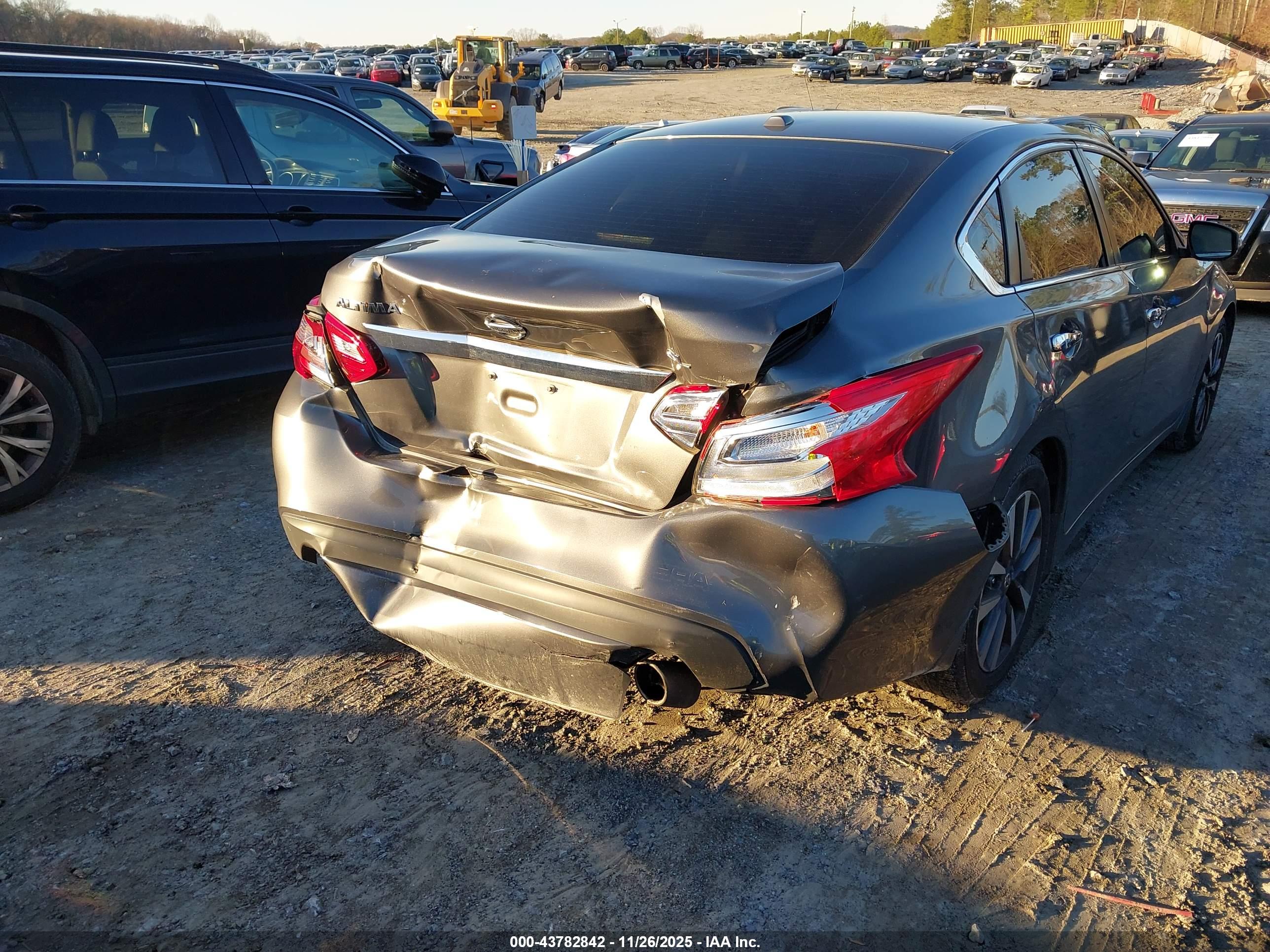NISSAN ALTIMA image 6