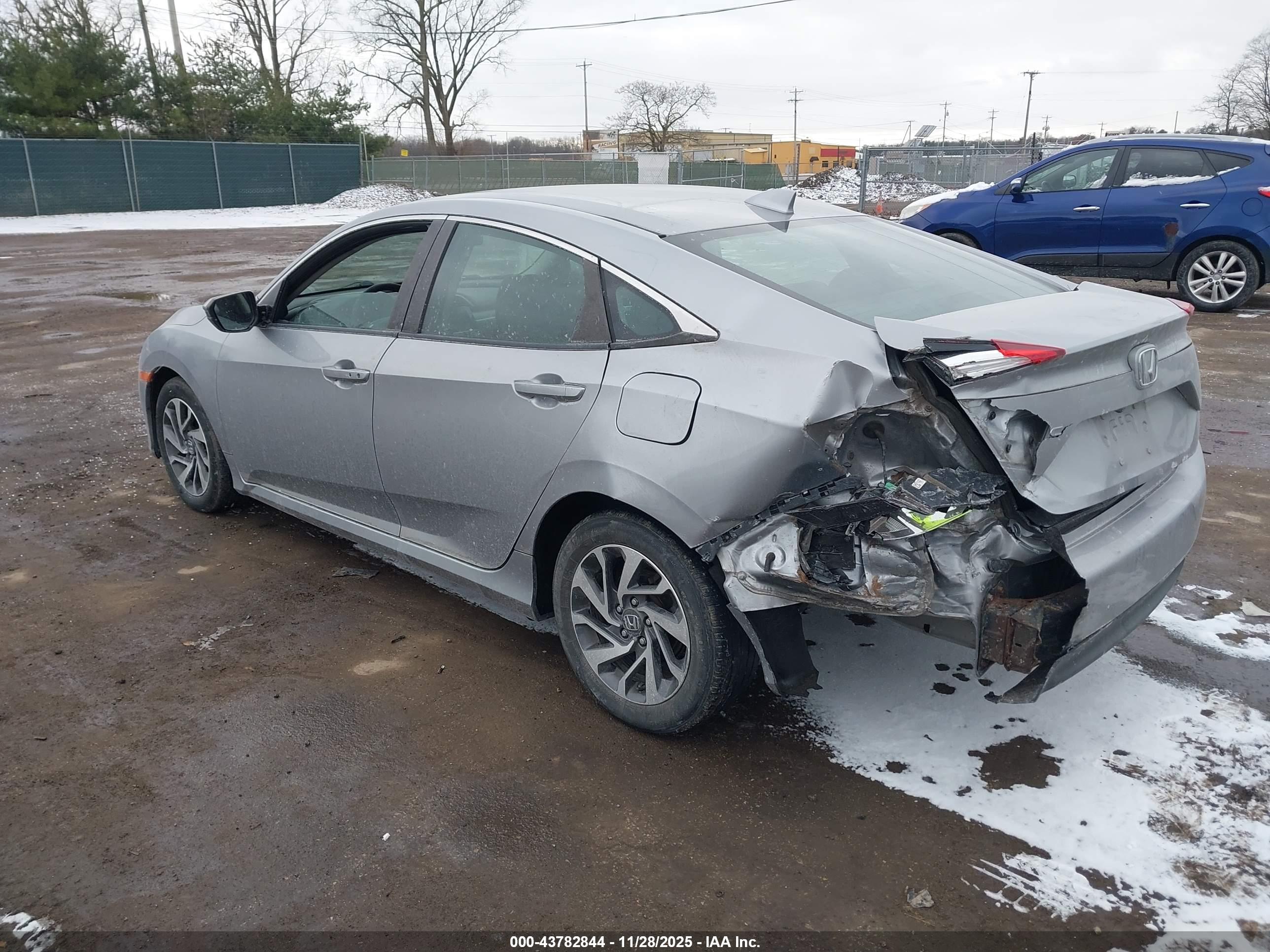HONDA CIVIC image 3