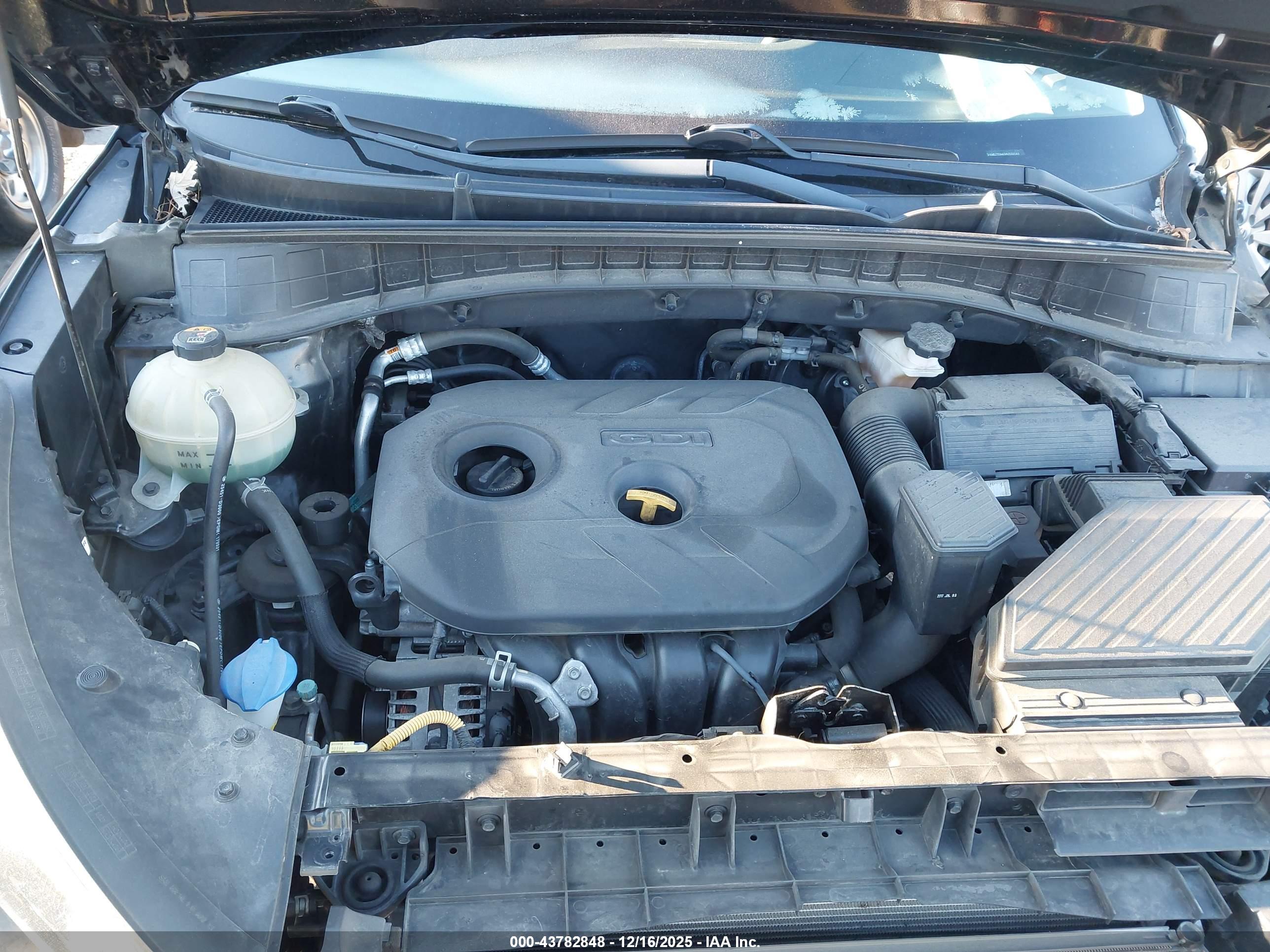 HYUNDAI TUCSON image 10