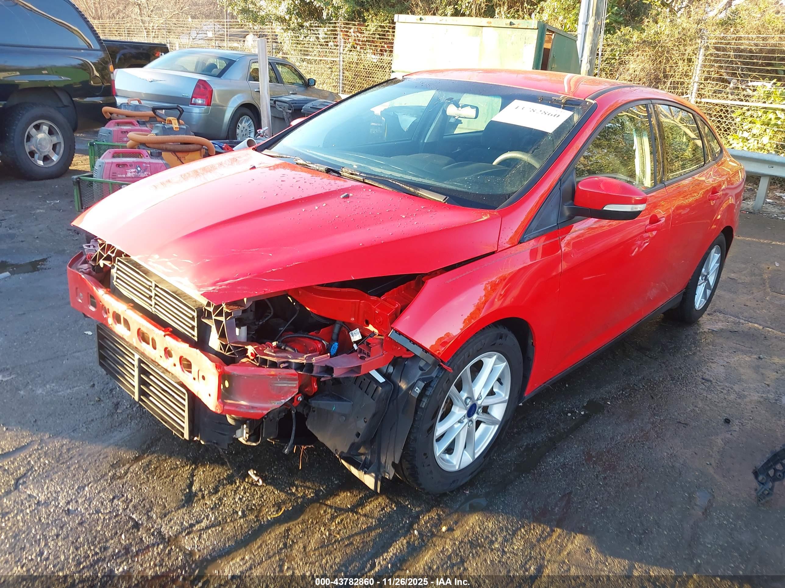 FORD FOCUS image 2