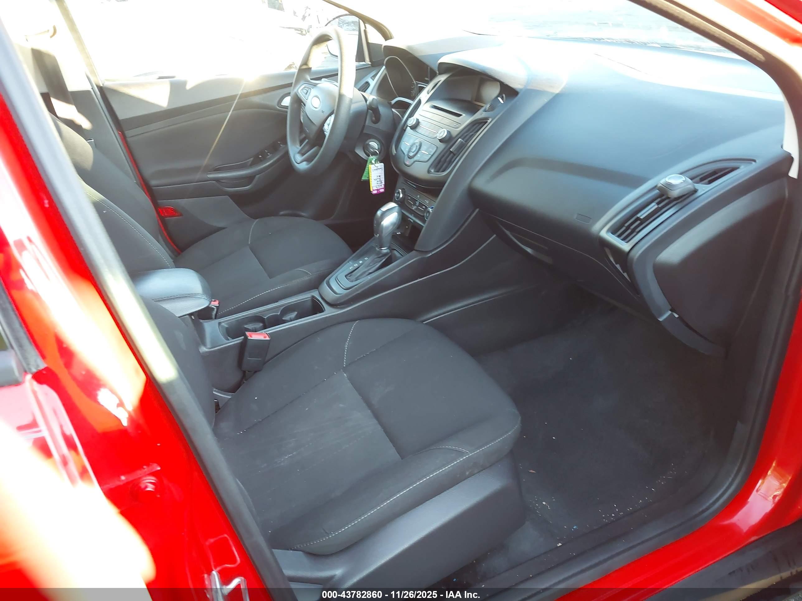 FORD FOCUS image 5