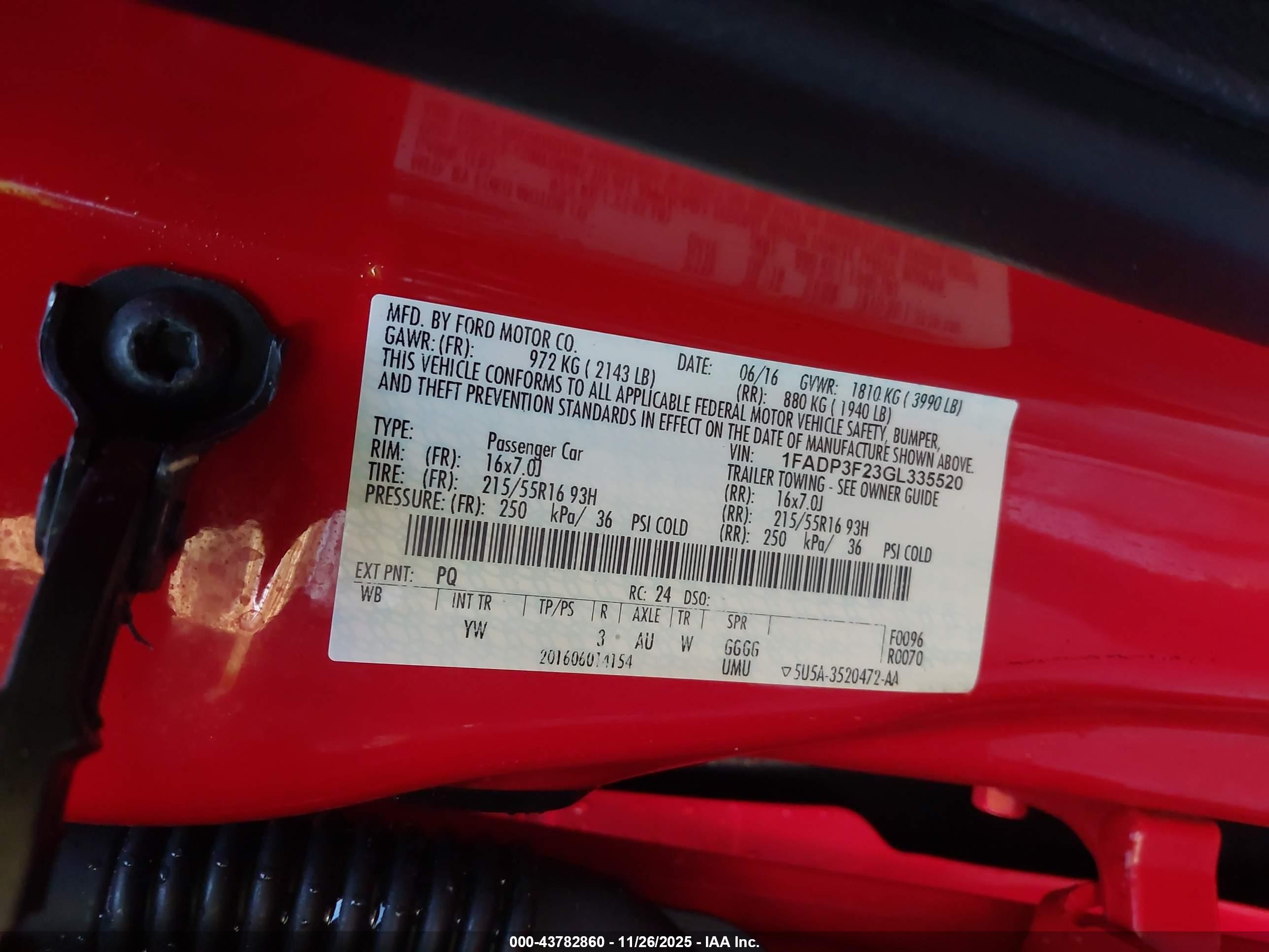 FORD FOCUS image 9
